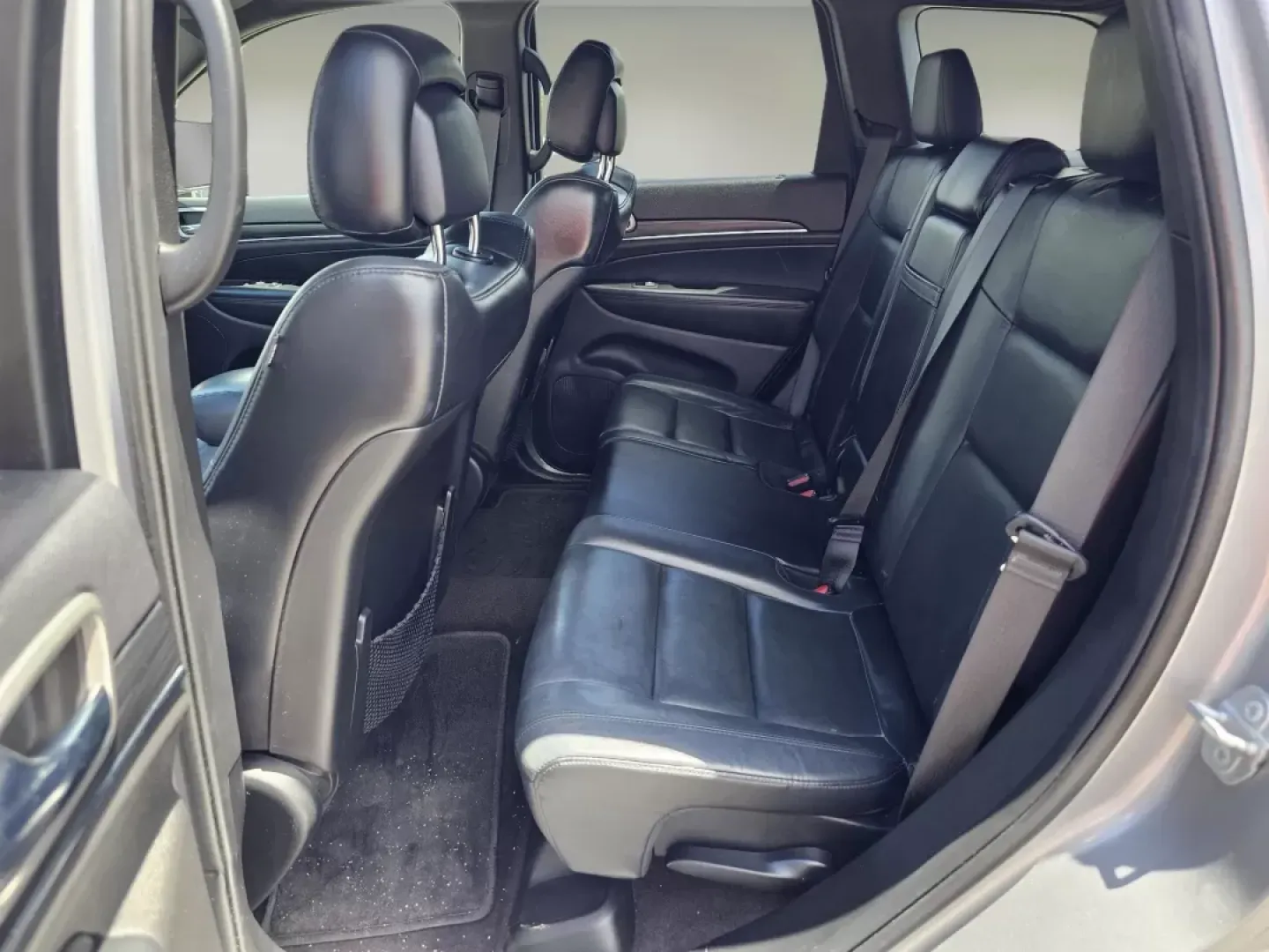2019 /Black Jeep Grand Cherokee Limited (1C4RJEBG1KC) with an Other engine, located at 1430 Gateway Drive, Opelika, AL, 36801, (334) 239-0944, 32.637871, -85.409790 - Experience the ultimate blend of style, capability, and comfort with the stunning 2019 Jeep Grand Cherokee Limited at Gils Auto - Prattville. Whether you're navigating the busy streets of Prattville, AL, or embarking on a weekend adventure with family and friends, this SUV is designed to elevate you - Photo#14