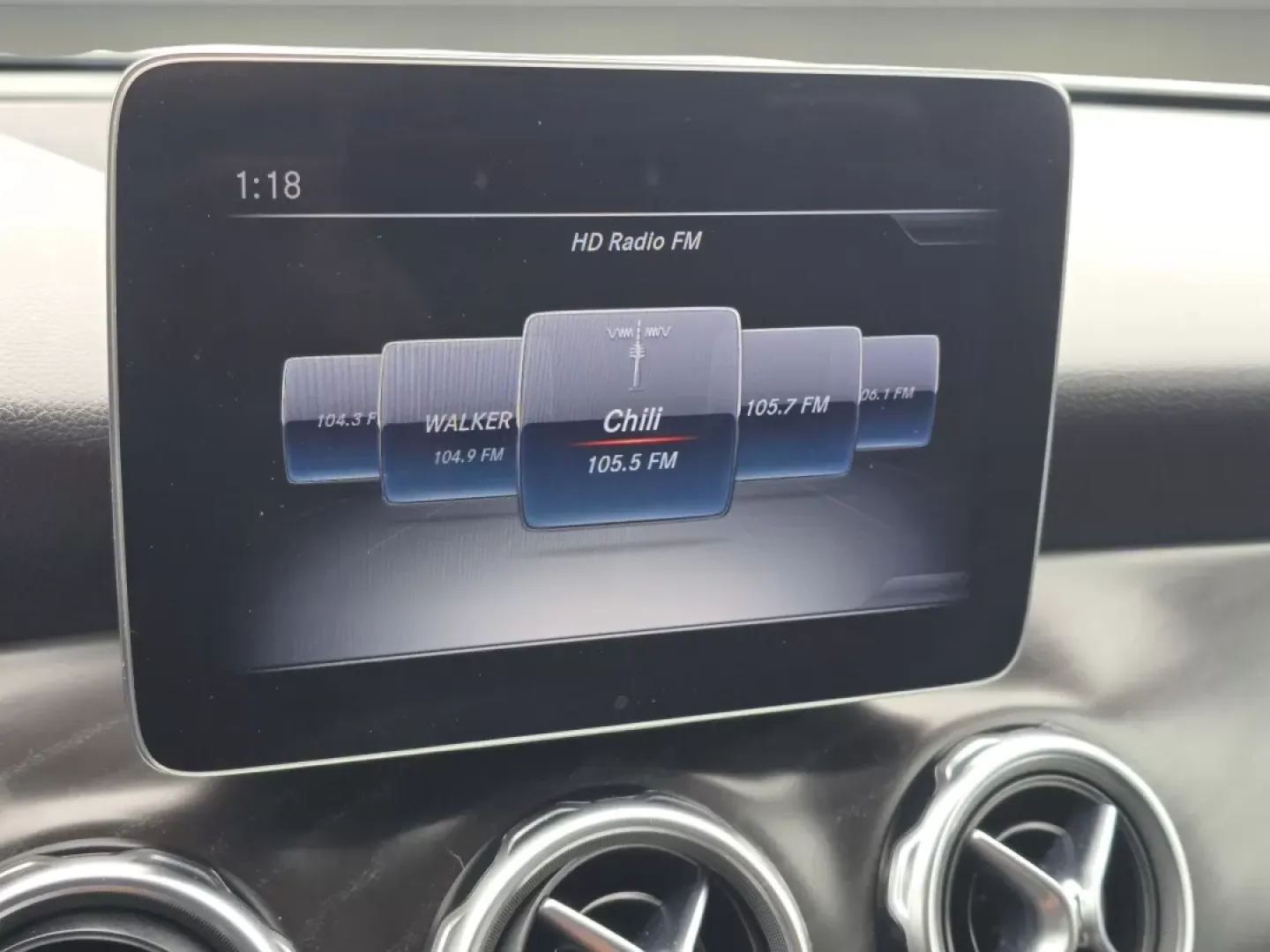 2019 Mercedes-Benz GLA GLA 250 (WDCTG4EB1KU) with an Other engine, located at 804 22nd Ave, Phenix City, AL, 36870, (334) 297-1860, 32.484749, -85.024475 - Are you ready to elevate your daily commute or family adventures? Look no further than this stunning 2019 Mercedes-Benz GLA 250, available now at Gils Auto in Phenix City, AL. Perfectly tailored for those who seek a blend of luxury and practicality, this SUV promises to be your reliable companion fo - Photo#17