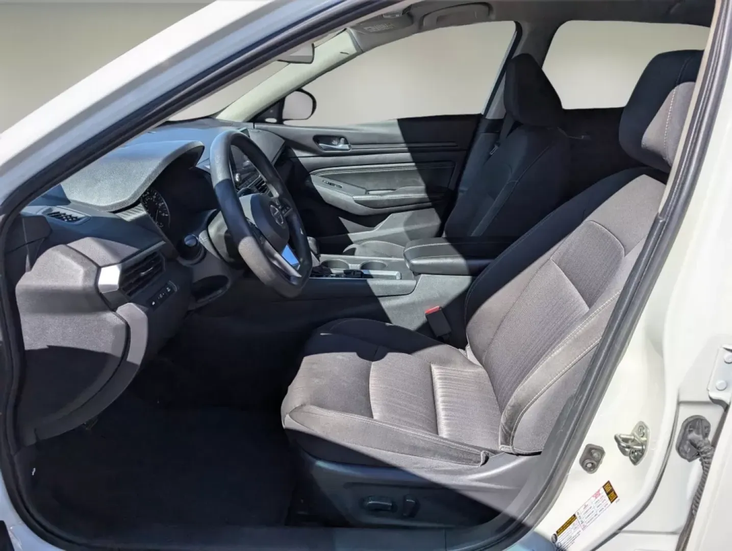 2019 /Charcoal Nissan Altima 2.5 S (1N4BL4BV3KC) with an Other engine, located at 1430 Gateway Drive, Opelika, AL, 36801, (334) 239-0944, 32.637871, -85.409790 - Looking for a reliable vehicle that fits your active lifestyle? Look no further than this stunning 2019 Nissan Altima 2.5 S, available now at Gils Auto in Opelika, AL. Perfect for daily commuters, growing families, or anyone seeking a dependable sedan, this vehicle seamlessly blends comfort, technol - Photo#9