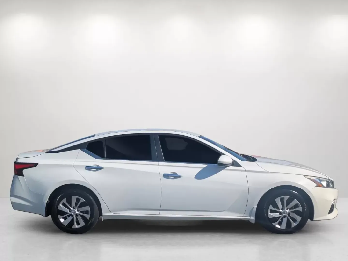 2019 /Charcoal Nissan Altima 2.5 S (1N4BL4BVXKC) with an Other engine, located at 1430 Gateway Drive, Opelika, AL, 36801, (334) 239-0944, 32.637871, -85.409790 - **Drive Your Dreams with the 2019 Nissan Altima Perfect for Everyday Adventures!**<br /> <br /> Are you in the market for a reliable vehicle that balances comfort, style, and efficiency? Look no further than this stunning 2019 Nissan Altima, now available at Gils Auto in Phenix City, AL. Whether yo - Photo#3