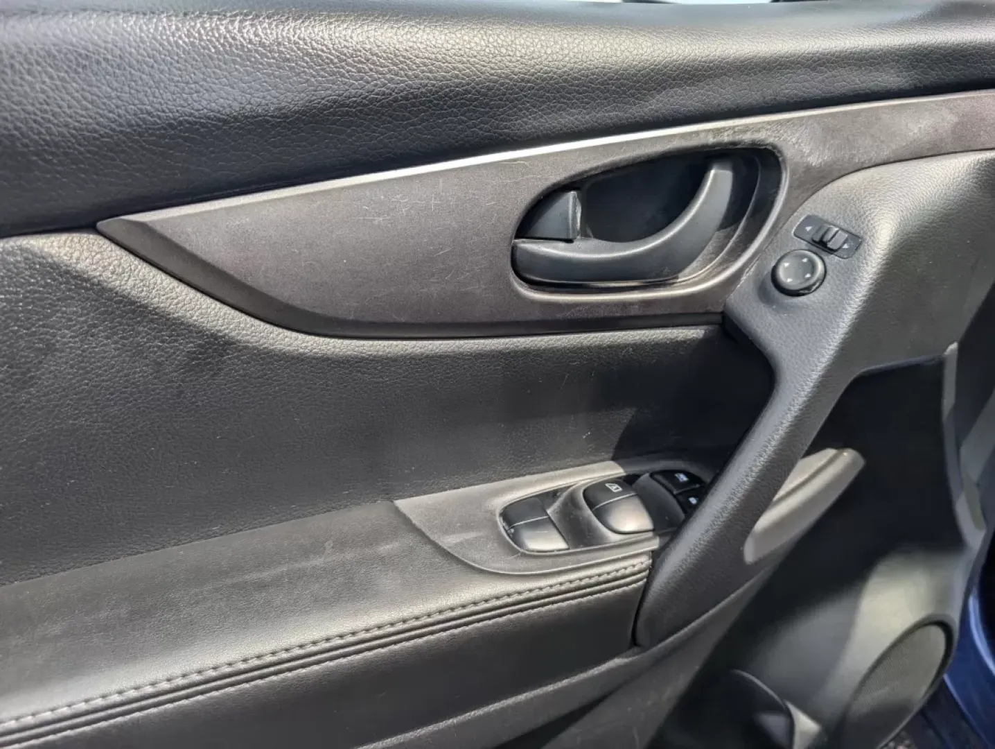 2019 /Charcoal Nissan Rogue S (JN1BJ1CP0KW) with an Other engine, located at 804 22nd Ave, Phenix City, AL, 36870, (334) 297-1860, 32.484749, -85.024475 - **Discover Adventure in the 2019 Nissan Rogue Sport at Gils Auto - Columbus!**<br /> <br /> Are you ready to elevate your daily routine and embark on weekend adventures? The 2019 Nissan Rogue Sport is the perfect companion for those who crave both style and versatility. This sporty SUV seamlessly fi - Photo#8