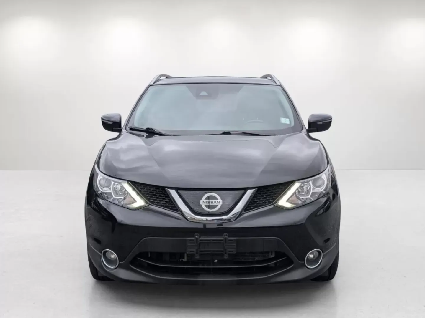 2019 /Charcoal Nissan Rogue SV (JN1BJ1CP0KW) with an Other engine, located at 5115 14th Ave., Columbus, GA, 31904, (706) 323-0345, 32.511494, -84.971046 - Are you in the market for a vehicle that seamlessly blends comfort, style, and functionality? Look no further than this 2019 Nissan Rogue SV, available now at Gils Auto in Phenix City, AL. This sporty SUV is not only a perfect companion for growing families, but it's also an ideal choice for those w - Photo#1