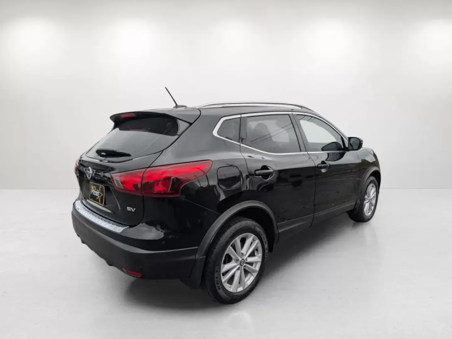 2019 /Charcoal Nissan Rogue SV (JN1BJ1CP0KW) with an Other engine, located at 5115 14th Ave., Columbus, GA, 31904, (706) 323-0345, 32.511494, -84.971046 - Are you in the market for a vehicle that seamlessly blends comfort, style, and functionality? Look no further than this 2019 Nissan Rogue SV, available now at Gils Auto in Phenix City, AL. This sporty SUV is not only a perfect companion for growing families, but it's also an ideal choice for those w - Photo#4