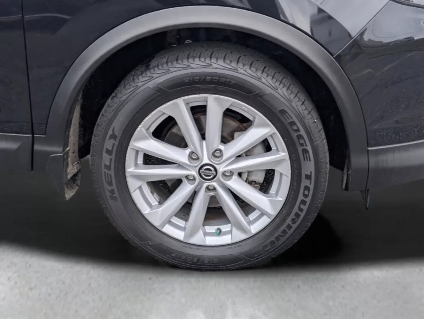 2019 /Charcoal Nissan Rogue SV (JN1BJ1CP0KW) with an Other engine, located at 5115 14th Ave., Columbus, GA, 31904, (706) 323-0345, 32.511494, -84.971046 - Are you in the market for a vehicle that seamlessly blends comfort, style, and functionality? Look no further than this 2019 Nissan Rogue SV, available now at Gils Auto in Phenix City, AL. This sporty SUV is not only a perfect companion for growing families, but it's also an ideal choice for those w - Photo#7