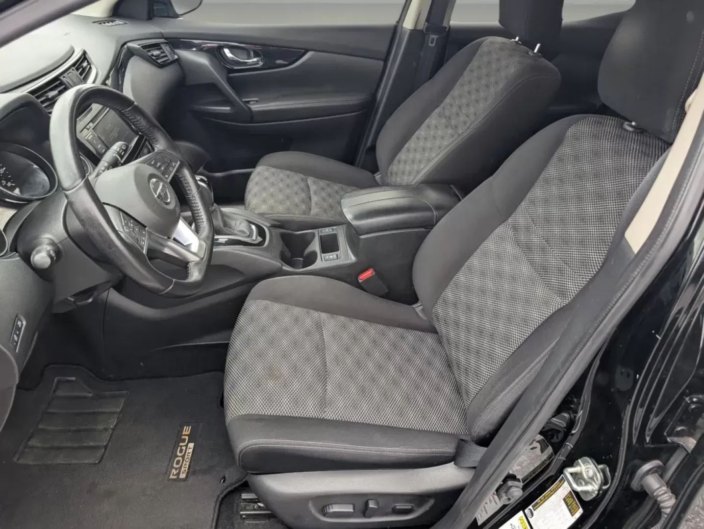 2019 /Charcoal Nissan Rogue SV (JN1BJ1CP0KW) with an Other engine, located at 5115 14th Ave., Columbus, GA, 31904, (706) 323-0345, 32.511494, -84.971046 - Are you in the market for a vehicle that seamlessly blends comfort, style, and functionality? Look no further than this 2019 Nissan Rogue SV, available now at Gils Auto in Phenix City, AL. This sporty SUV is not only a perfect companion for growing families, but it's also an ideal choice for those w - Photo#10