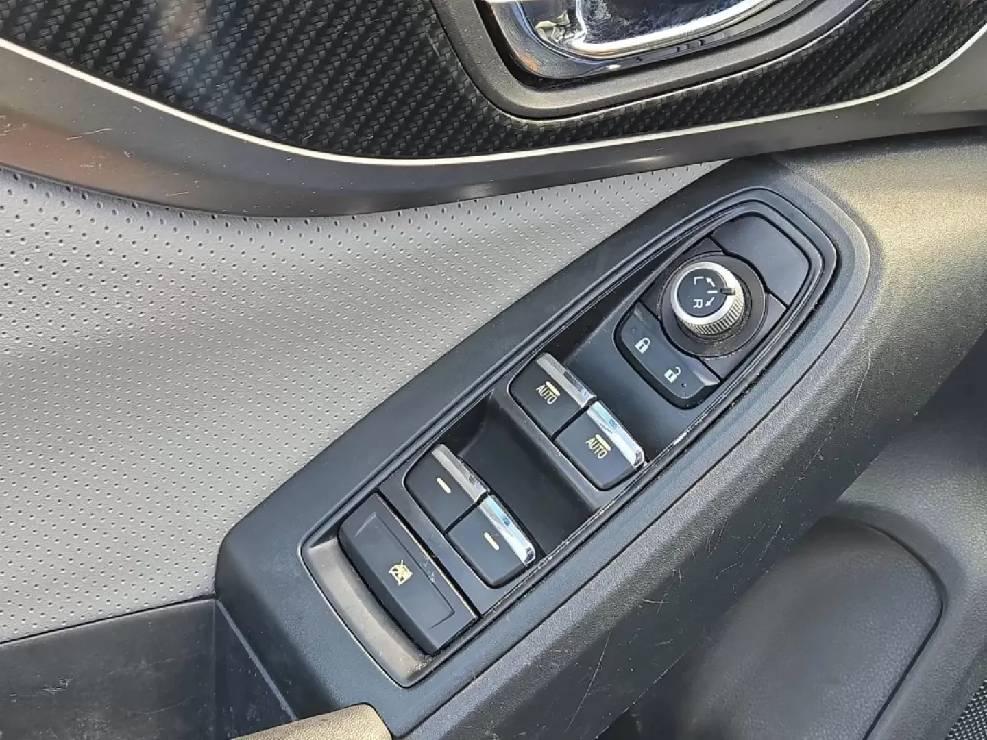 2019 /Gray Subaru Crosstrek Limited (JF2GTAMC5K8) with an Other engine, located at 521 Old Farm Lane Rd, Prattville, AL, 36066, (334) 325-1505, 32.482460, -86.416367 - ### Adventure Awaits with the 2019 Subaru Crosstrek Limited Perfect for Your Next Journey!<br /> <br /> Are you on the lookout for a versatile and dependable SUV that can seamlessly transition from city commutes to weekend getaways? Look no further! The 2019 Subaru Crosstrek Limited is designed to - Photo#9