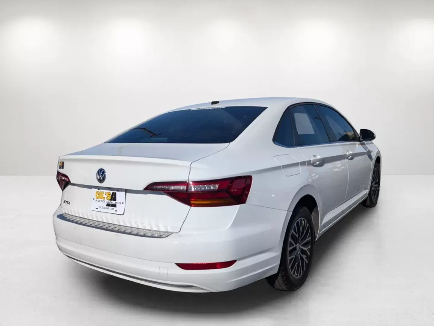 2019 Volkswagen Jetta R-Line (3VWC57BU5KM) with an Other engine, located at 3959 U.S. 80 W, Phenix City, AL, 36870, (334) 297-4885, 32.469296, -85.135185 - **Discover Adventure with the 2019 Volkswagen Jetta at Gils Auto in Phenix City, AL!**<br /> <br /> Are you ready to elevate your driving experience? Whether you're commuting to work, running errands, or embarking on weekend adventures, the 2019 Volkswagen Jetta is the perfect sedan to fit your life - Photo#5