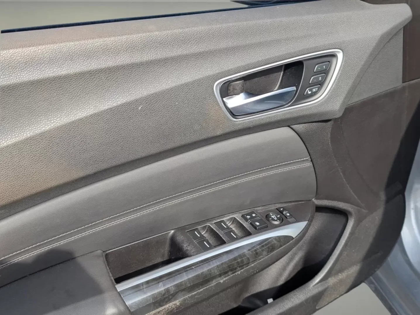 2020 Acura TLX w/Technology Pkg (19UUB1F56LA) with an Other engine, located at 5115 14th Ave., Columbus, GA, 31904, (706) 323-0345, 32.511494, -84.971046 - **Elevate Your Commute with the 2020 Acura TLX at Gils Auto in Phenix City, AL!**<br /> <br /> Are you on the lookout for a vehicle that perfectly blends luxury with functionality? Imagine every drive transformed into a delightful experience, whether you're commuting to work or heading out on a week - Photo#9