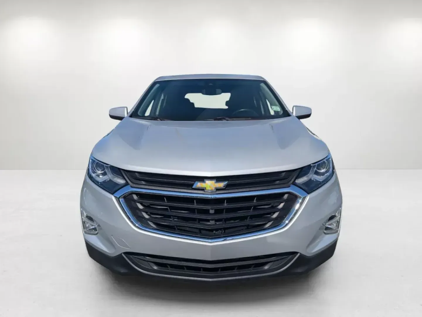 2020 Chevrolet Equinox LT (2GNAXTEV4L6) with an Turbocharged Gas I4 1.5L/92 engine, 6-Speed Automatic transmission, located at 3959 U.S. 80 W, Phenix City, AL, 36870, (334) 297-4885, 32.469296, -85.135185 - **Embark on Your Next Adventure with the 2020 Chevrolet Equinox LT at Gils Auto!**<br /> <br /> Are you seeking a reliable, stylish, and versatile SUV that can handle everything from daily commutes to weekend adventures? Look no further than the 2020 Chevrolet Equinox LT, now available at Gils Auto - Photo#2