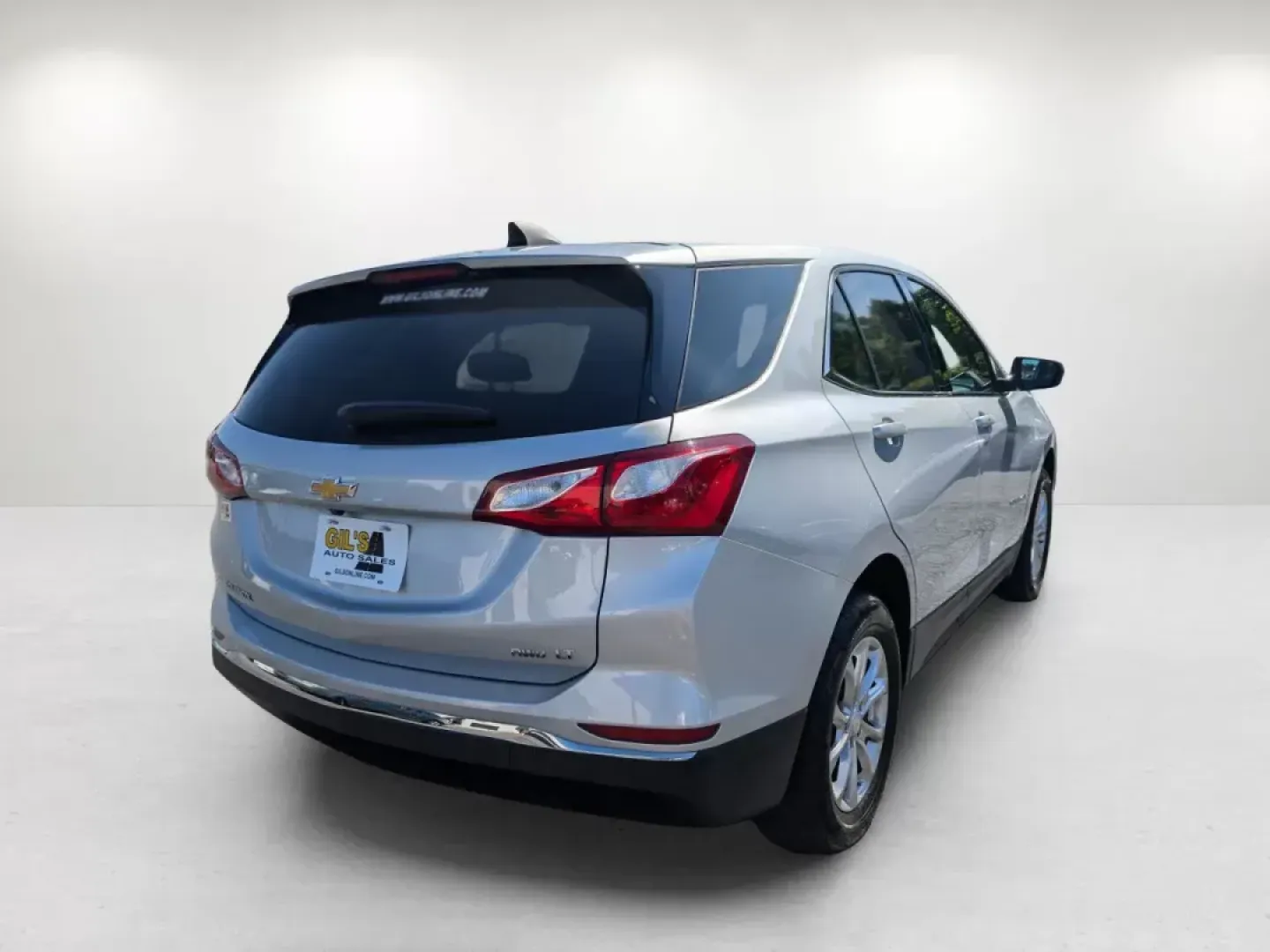 2020 Chevrolet Equinox LT (2GNAXTEV4L6) with an Turbocharged Gas I4 1.5L/92 engine, 6-Speed Automatic transmission, located at 3959 U.S. 80 W, Phenix City, AL, 36870, (334) 297-4885, 32.469296, -85.135185 - **Embark on Your Next Adventure with the 2020 Chevrolet Equinox LT at Gils Auto!**<br /> <br /> Are you seeking a reliable, stylish, and versatile SUV that can handle everything from daily commutes to weekend adventures? Look no further than the 2020 Chevrolet Equinox LT, now available at Gils Auto - Photo#5