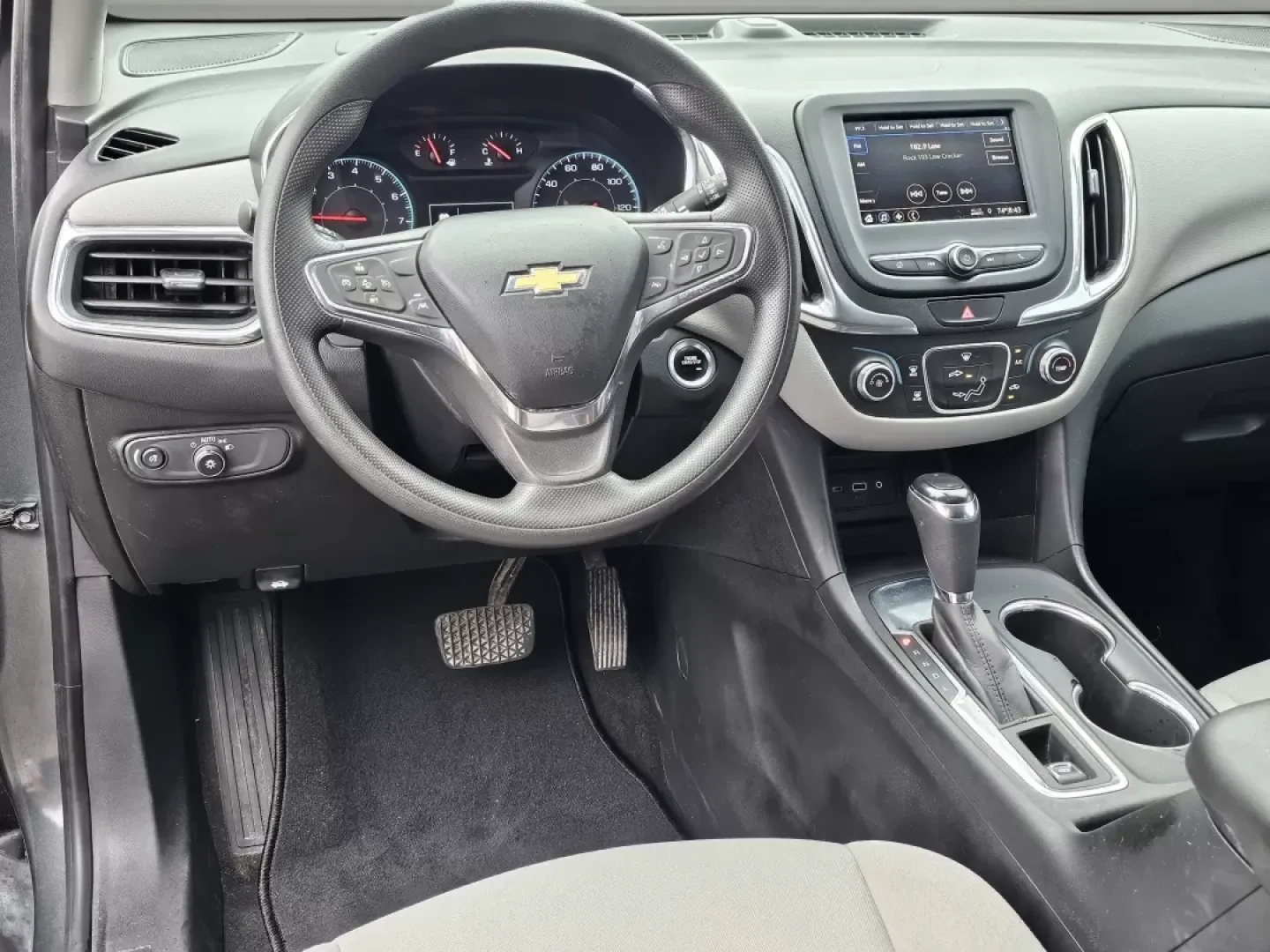 2020 /Medium Ash Gray Chevrolet Equinox LS (2GNAXHEV7L6) with an Other engine, located at 521 Old Farm Lane Rd, Prattville, AL, 36066, (334) 325-1505, 32.482460, -86.416367 - **Unleash Your Adventurous Spirit with the 2020 Chevrolet Equinox LS at Gils Auto**<br /> <br /> Are you ready to embark on a new journey? Whether you're navigating the bustling streets of Phenix City or exploring the beautiful nearby landscapes, the 2020 Chevrolet Equinox LS is your perfect compani - Photo#15