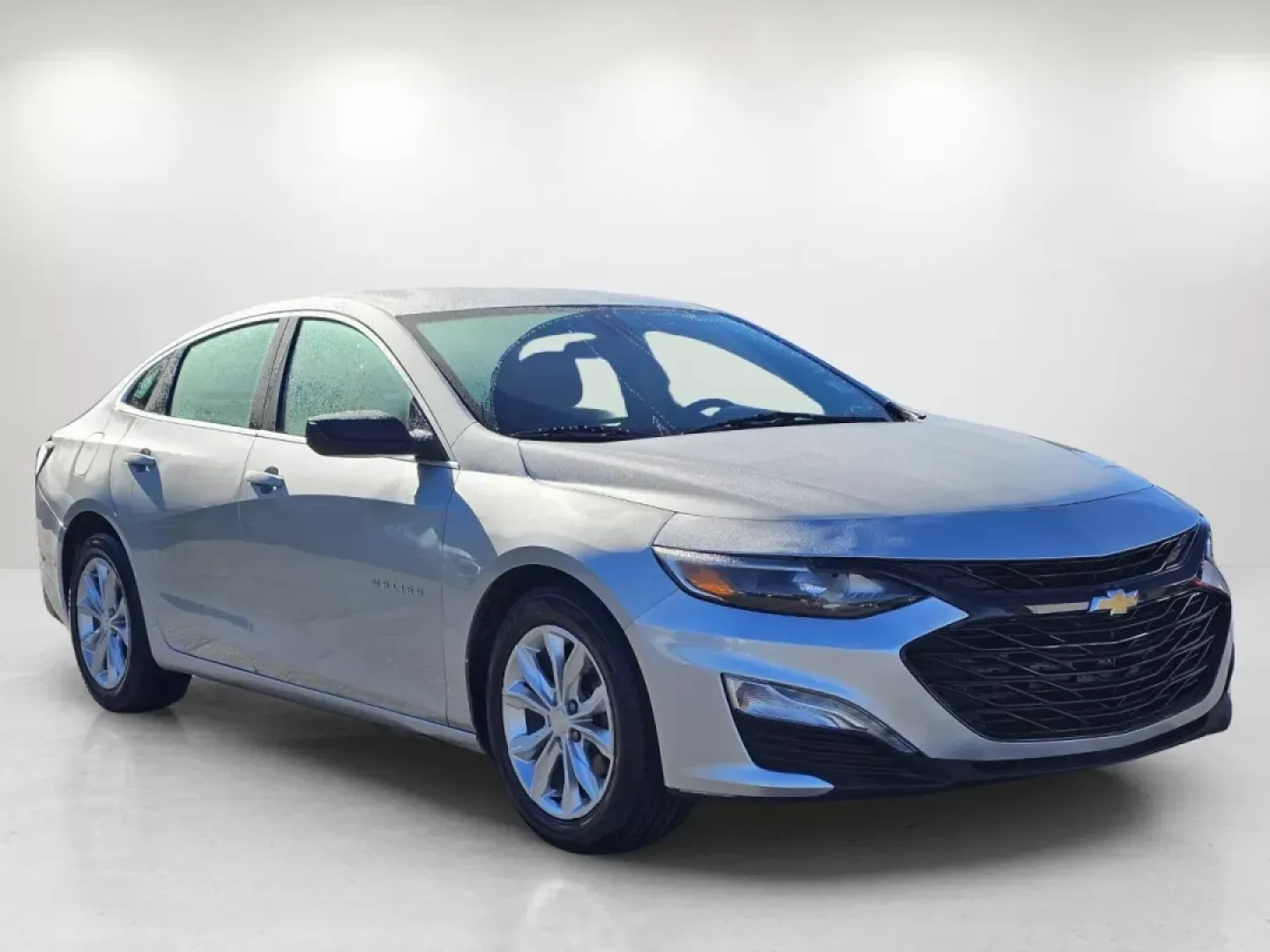 2020 /Jet Black Chevrolet Malibu LT (1G1ZD5ST2LF) with an Other engine, located at 3959 U.S. 80 W, Phenix City, AL, 36870, (334) 297-4885, 32.469296, -85.135185 - **Elevate Your Daily Commute with the 2020 Chevrolet Malibu LT Perfect for Every Adventure!**<br /> <br /> Are you tired of your daily commute? Looking for a reliable sedan that not only gets you from point A to B but also enhances your lifestyle? At Gils Auto in Phenix City, AL, we present the 202 - Photo#3