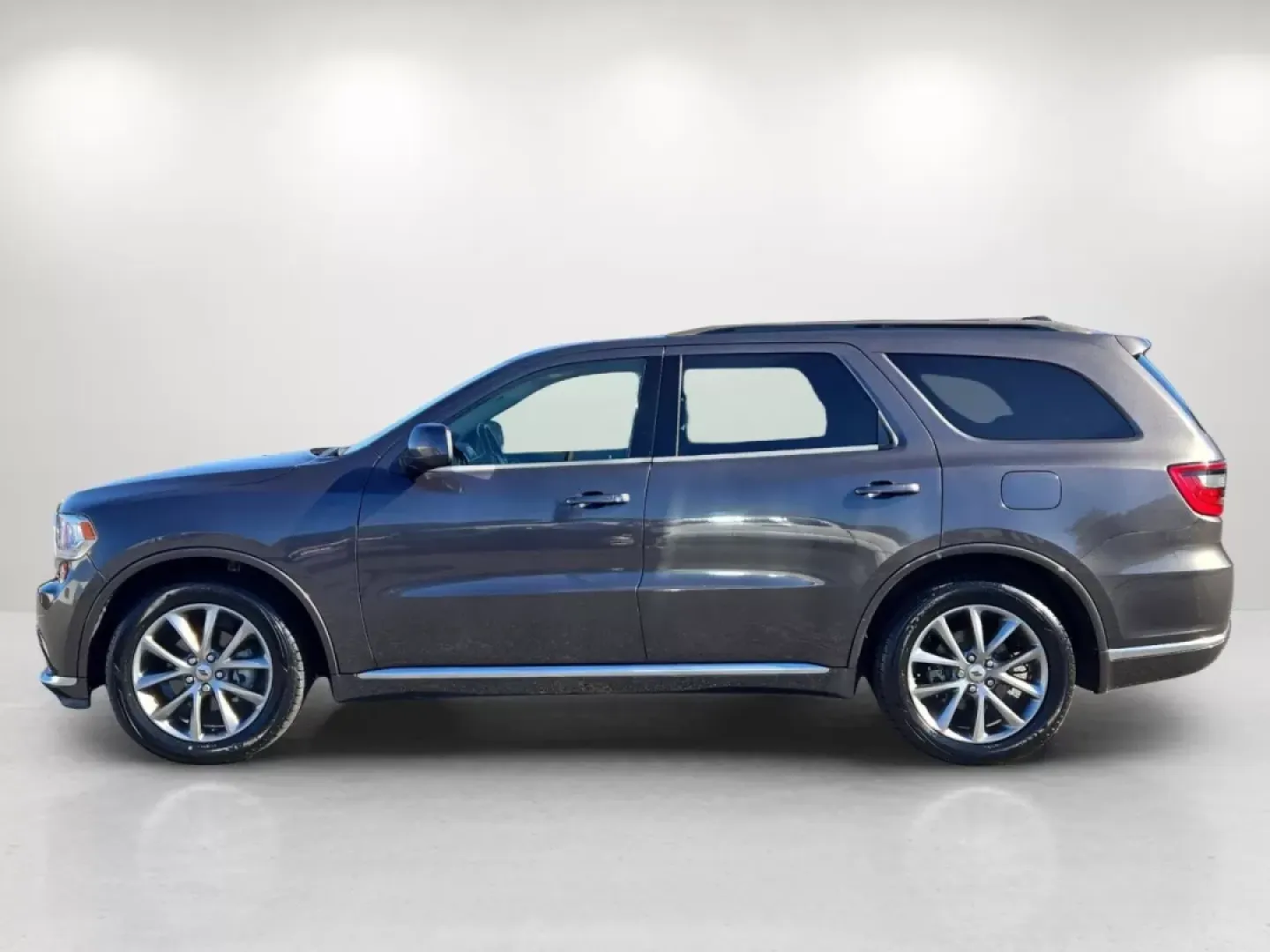 2020 /Black Dodge Durango SXT Plus (1C4RDHAG6LC) with an Other engine, located at 3959 U.S. 80 W, Phenix City, AL, 36870, (334) 297-4885, 32.469296, -85.135185 - **Unleash Adventure with the 2020 Dodge Durango SXT Plus! Perfect for Growing Families or Weekend Warriors!**<br /> <br /> Are you ready to elevate your driving experience? The 2020 Dodge Durango SXT Plus is the ultimate SUV that combines style, performance, and practicality for every journey. Wheth - Photo#9