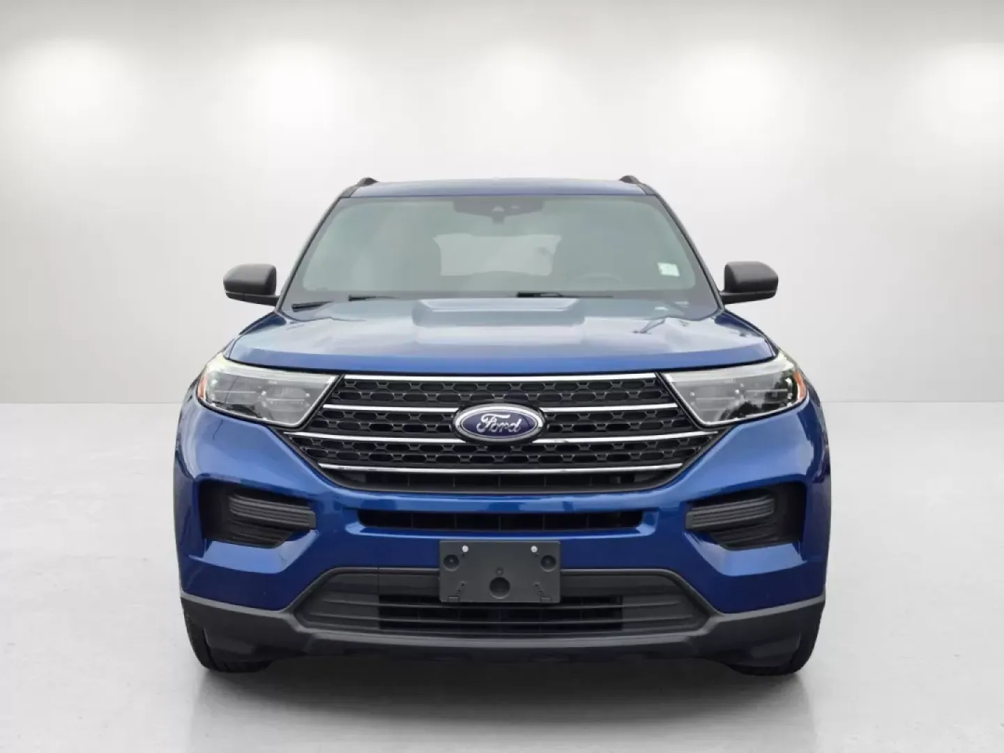 2020 Ford Explorer XLT (1FMSK8DH0LG) with an Other engine, located at 1430 Gateway Drive, Opelika, AL, 36801, (334) 239-0944, 32.637871, -85.409790 - Experience the perfect blend of adventure and practicality with this stunning 2020 Ford Explorer XLT, available now at Gils Auto in Phenix City, AL. If you're looking for a vehicle that's great for growing families, perfect for weekend adventures, and ideal for long commutes, this SUV checks all the - Photo#1