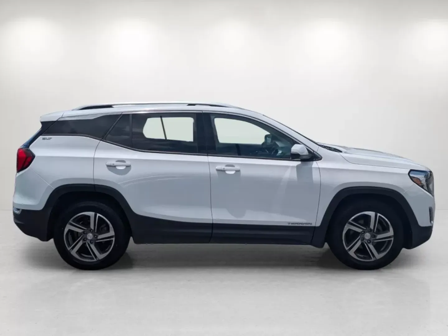 2020 /Jet Black GMC Terrain SLT (3GKALPEV2LL) with an Other engine, located at 521 Old Farm Lane Rd, Prattville, AL, 36066, (334) 325-1505, 32.482460, -86.416367 - **Discover Your Adventure with the 2020 GMC Terrain SLT at Gils Auto - Phenix City**<br /> <br /> Are you ready to enhance your lifestyle with a vehicle that perfectly blends style, comfort, and capability? The 2020 GMC Terrain SLT is the SUV you've been waiting for, ideally suited for families, com - Photo#2