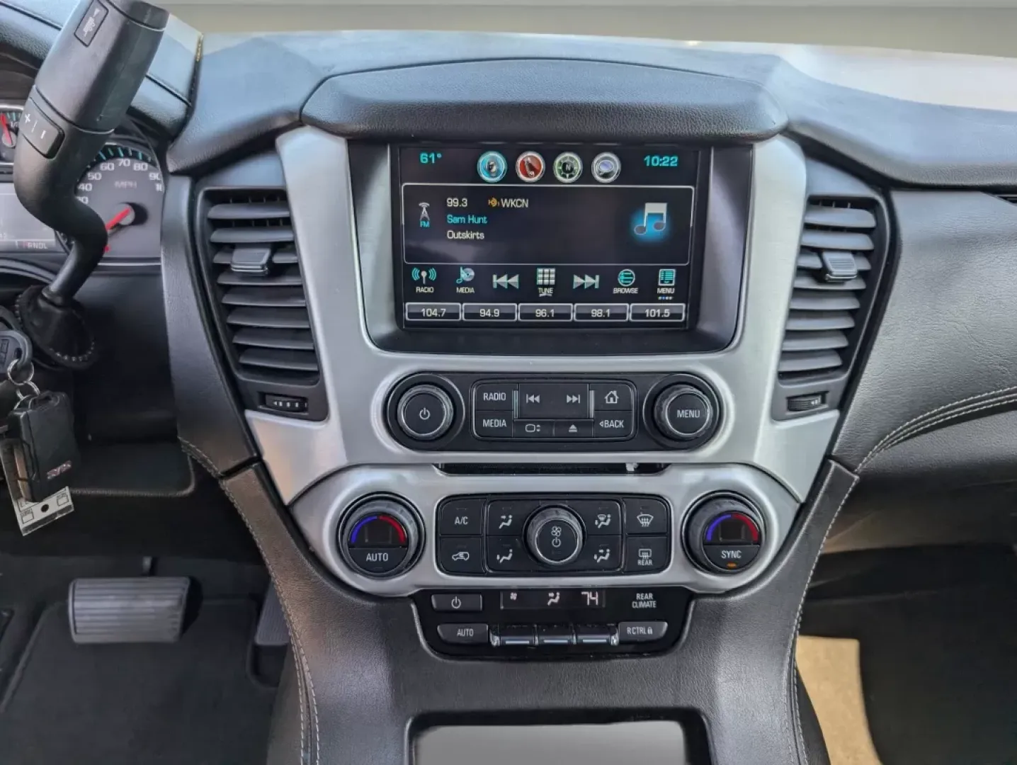 2020 /Jet Black GMC Yukon SLE (1GKS1AKC4LR) with an Other engine, located at 7000 Northlake Connector, Columbus, GA, 31904, (706) 987-8085, 32.524975, -84.978134 - ### Discover Your Next Adventure with the 2020 GMC Yukon SLE at Gils Auto - Prattville!<br /> <br /> Are you ready to elevate your family road trips or weekend getaways? The 2020 GMC Yukon SLE is the perfect companion for those seeking comfort, style, and versatility. With its spacious interior and - Photo#14