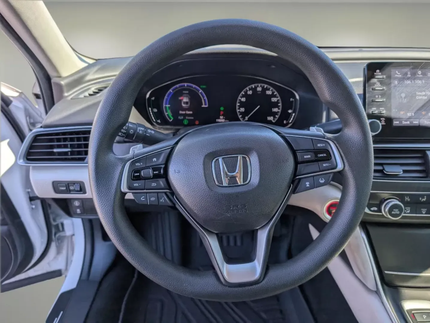 2020 Honda Accord Hybrid EX (1HGCV3F4XLA) with an Other engine, located at 804 22nd Ave, Phenix City, AL, 36870, (334) 297-1860, 32.484749, -85.024475 - **Unleash Your Adventures with the 2020 Honda Accord Hybrid EX at Gils Auto!**<br /> <br /> Are you searching for a versatile vehicle that fits seamlessly into your dynamic lifestyle? The 2020 Honda Accord Hybrid EX is the perfect companion for both the daily commuter and the weekend explorer. With - Photo#10