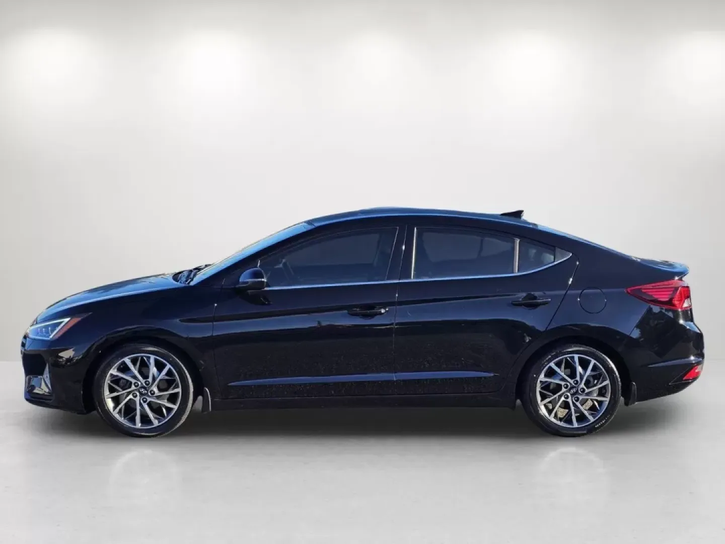 2020 /Gray Hyundai Elantra Limited (5NPD84LF5LH) with an Other engine, located at 1430 Gateway Drive, Opelika, AL, 36801, (334) 239-0944, 32.637871, -85.409790 - **Drive Your Future with the 2020 Hyundai Elantra Limited Perfect for Everyday Adventures!**<br /> <br /> Are you ready to elevate your daily commute or weekend getaway? Look no further than the stunning 2020 Hyundai Elantra Limited, now available at Gils Auto, your trusted Buy Here Pay Here dealer - Photo#7