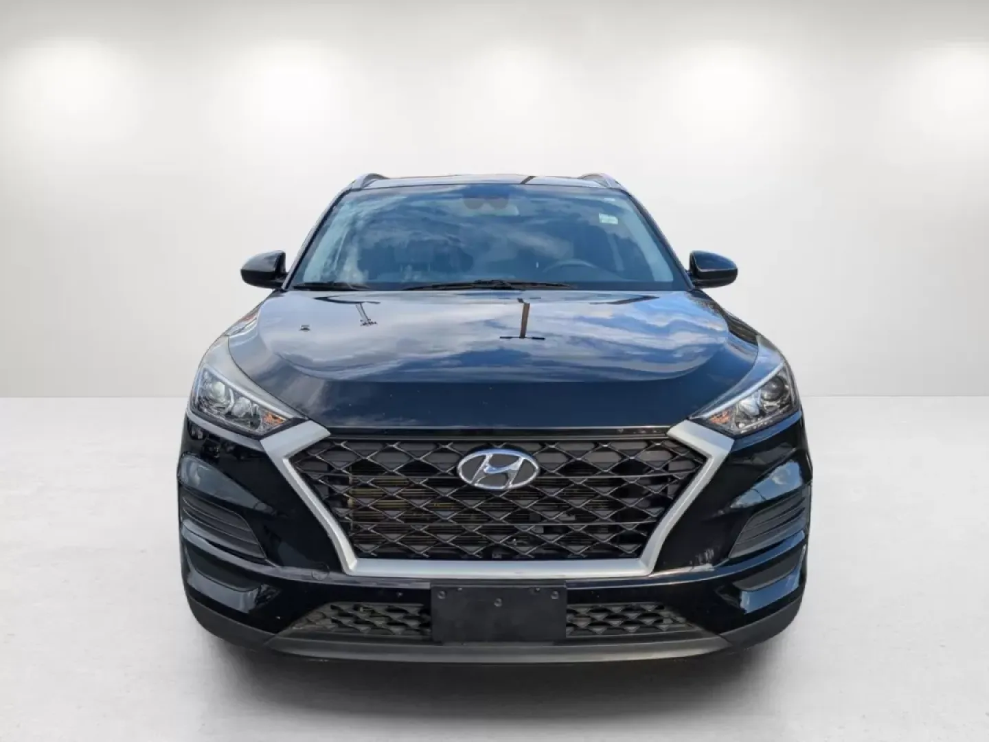 2020 /Gray Hyundai Tucson Value (KM8J3CA44LU) with an Other engine, located at 1430 Gateway Drive, Opelika, AL, 36801, (334) 239-0944, 32.637871, -85.409790 - **Discover Your Next Adventure with the 2020 Hyundai Tucson at Gils Auto - Phenix City!**<br /> <br /> Are you ready to elevate your driving experience? Whether you're navigating the bustling streets of Phenix City or embarking on a weekend getaway, the 2020 Hyundai Tucson is perfect for every lifes - Photo#1