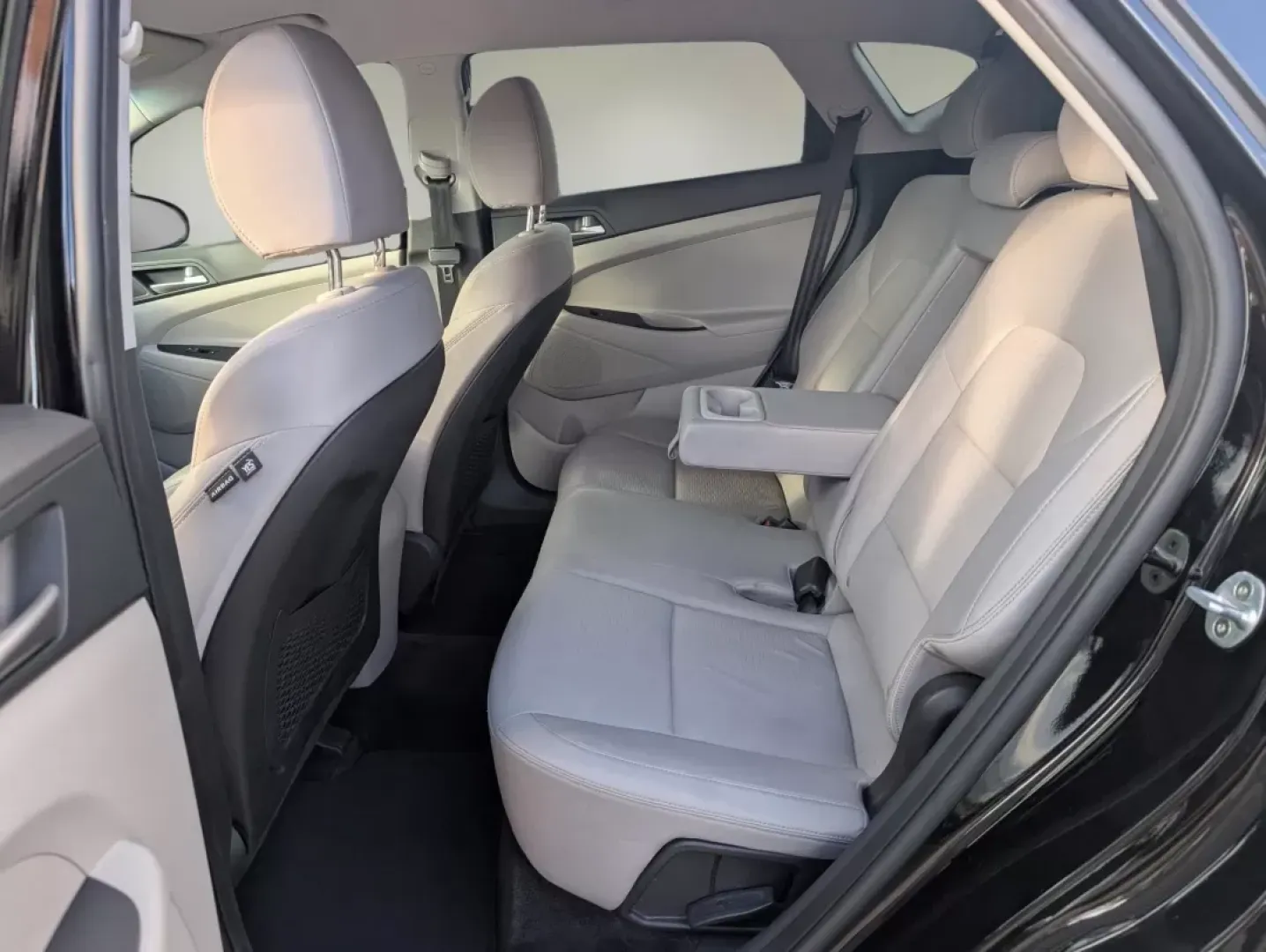 2020 /Gray Hyundai Tucson Value (KM8J3CA44LU) with an Other engine, located at 1430 Gateway Drive, Opelika, AL, 36801, (334) 239-0944, 32.637871, -85.409790 - **Discover Your Next Adventure with the 2020 Hyundai Tucson at Gils Auto - Phenix City!**<br /> <br /> Are you ready to elevate your driving experience? Whether you're navigating the bustling streets of Phenix City or embarking on a weekend getaway, the 2020 Hyundai Tucson is perfect for every lifes - Photo#10