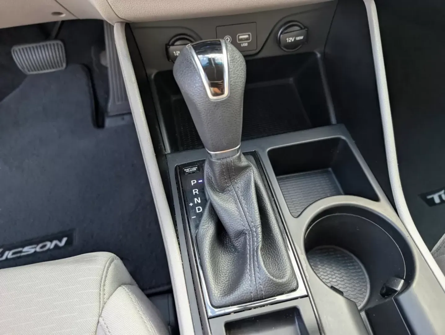 2020 /Gray Hyundai Tucson Value (KM8J3CA44LU) with an Other engine, located at 1430 Gateway Drive, Opelika, AL, 36801, (334) 239-0944, 32.637871, -85.409790 - **Discover Your Next Adventure with the 2020 Hyundai Tucson at Gils Auto - Phenix City!**<br /> <br /> Are you ready to elevate your driving experience? Whether you're navigating the bustling streets of Phenix City or embarking on a weekend getaway, the 2020 Hyundai Tucson is perfect for every lifes - Photo#13