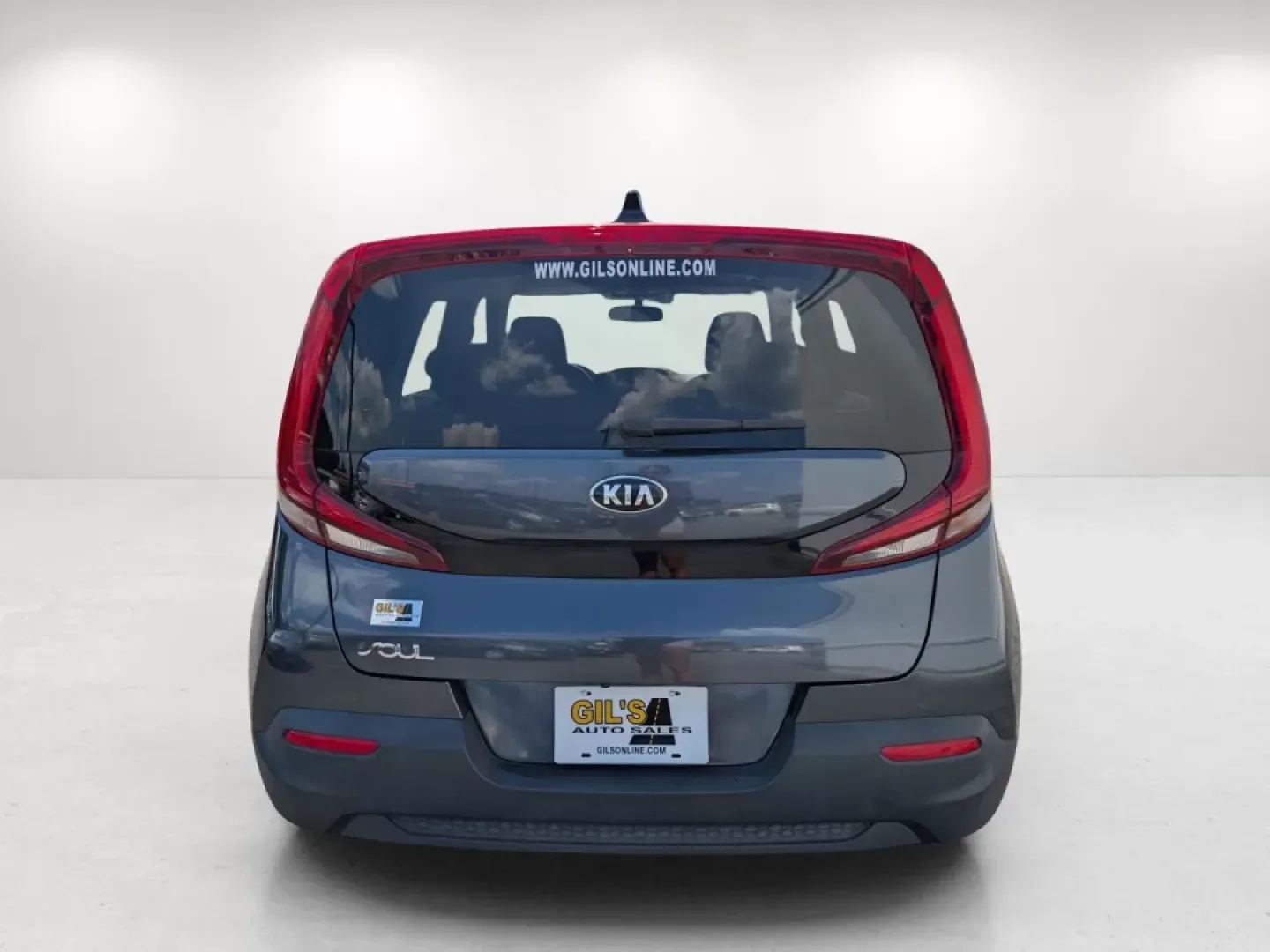 2020 /Black Kia Soul LX (KNDJ23AU7L7) with an Other engine, located at 5115 14th Ave., Columbus, GA, 31904, (706) 323-0345, 32.511494, -84.971046 - **Discover Your Next Adventure: 2020 Kia Soul LX at Gils Auto in Phenix City!**<br /> <br /> Are you ready to elevate your daily commute and weekend getaways? The 2020 Kia Soul LX is the perfect hatchback for those who seek versatility without compromising style. With its spacious interior, advanced - Photo#5