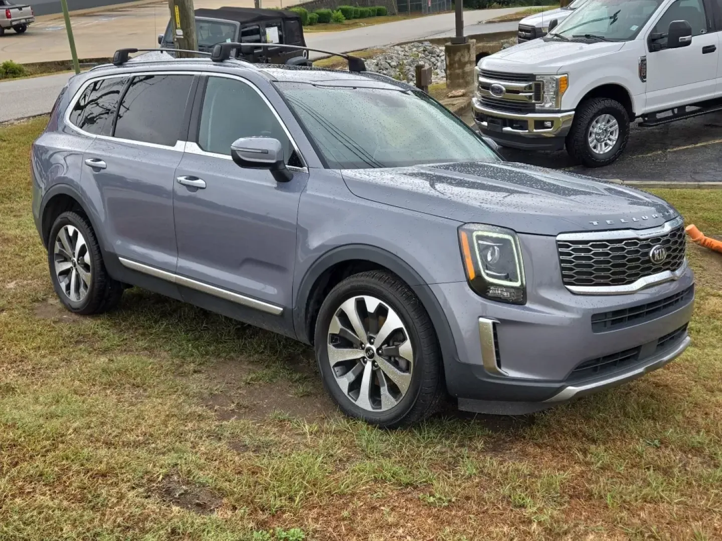 2020 /Black Kia Telluride S (5XYP64HC7LG) with an Other engine, located at 3959 U.S. 80 W, Phenix City, AL, 36870, (334) 297-4885, 32.469296, -85.135185 - Are you ready to elevate your family adventures or streamline your daily commute? Look no further than this impressive 2020 Kia Telluride S, available now at Gils Auto in Phenix City, AL. With its spacious 8-passenger seating and versatile features, this SUV is perfect for growing families, weekend - Photo#3