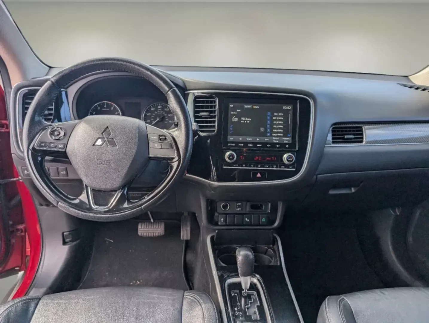 2020 Mitsubishi Outlander SEL (JA4AZ3A35LZ) with an Other engine, located at 521 Old Farm Lane Rd, Prattville, AL, 36066, (334) 325-1505, 32.482460, -86.416367 - **Adventure Awaits with This 2020 Mitsubishi Outlander SEL Perfect for Family Road Trips or Daily Commuting!**<br /> <br /> Are you ready to elevate your driving experience? The 2020 Mitsubishi Outlander SEL is the ideal SUV for families and adventurers alike, blending comfort, versatility, and cut - Photo#11