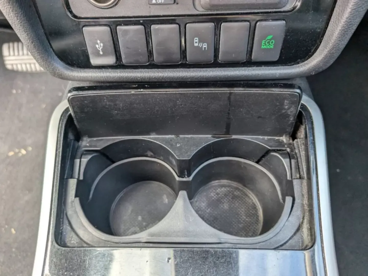 2020 Mitsubishi Outlander SEL (JA4AZ3A35LZ) with an Other engine, located at 521 Old Farm Lane Rd, Prattville, AL, 36066, (334) 325-1505, 32.482460, -86.416367 - **Adventure Awaits with This 2020 Mitsubishi Outlander SEL Perfect for Family Road Trips or Daily Commuting!**<br /> <br /> Are you ready to elevate your driving experience? The 2020 Mitsubishi Outlander SEL is the ideal SUV for families and adventurers alike, blending comfort, versatility, and cut - Photo#12