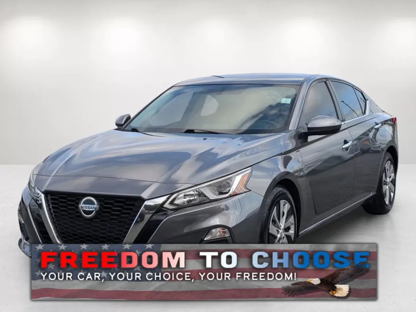 2020 /Charcoal Nissan Altima 2.5 S (1N4BL4BVXLC) with an Other engine, located at 3959 U.S. 80 W, Phenix City, AL, 36870, (334) 297-4885, 32.469296, -85.135185 - Looking for the perfect sedan that seamlessly combines style, comfort, and reliability? Look no further than this 2020 Nissan Altima 2.5 S, ideal for budget-conscious buyers and those seeking a dependable daily driver. Whether you're navigating the bustling streets of Phenix City or embarking on a w - Photo#0