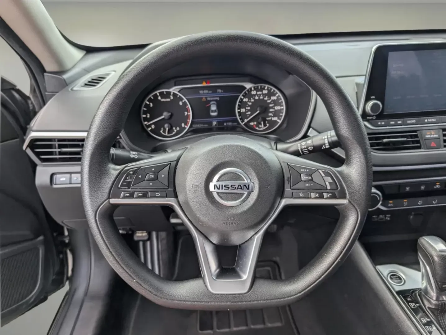 2020 /Charcoal Nissan Altima 2.5 S (1N4BL4BVXLC) with an Other engine, located at 3959 U.S. 80 W, Phenix City, AL, 36870, (334) 297-4885, 32.469296, -85.135185 - Looking for the perfect sedan that seamlessly combines style, comfort, and reliability? Look no further than this 2020 Nissan Altima 2.5 S, ideal for budget-conscious buyers and those seeking a dependable daily driver. Whether you're navigating the bustling streets of Phenix City or embarking on a w - Photo#16