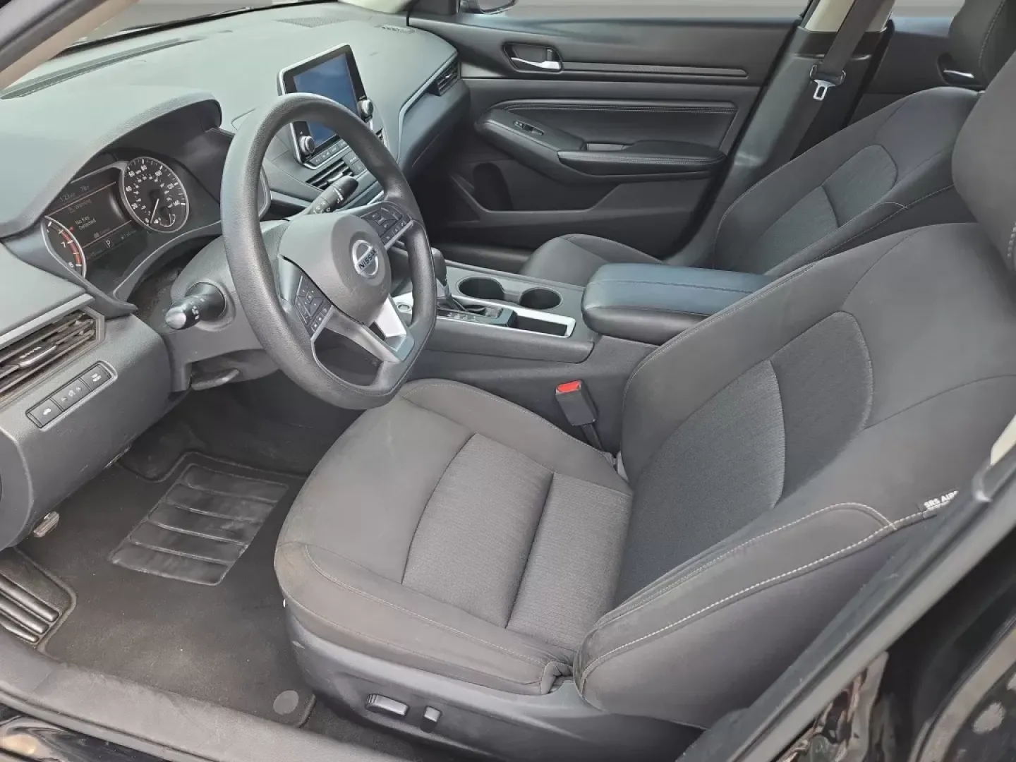 2020 /Charcoal Nissan Altima 2.5 S (1N4BL4BV2LC) with an Other engine, located at 3959 U.S. 80 W, Phenix City, AL, 36870, (334) 297-4885, 32.469296, -85.135185 - Discover the perfect blend of style, comfort, and reliability with the 2020 Nissan Altima 2.5 S, an ideal sedan for both daily commuters and growing families. This vehicle not only elevates your driving experience but also enhances your lifestyle with its impressive features and fuel efficiency. At - Photo#12