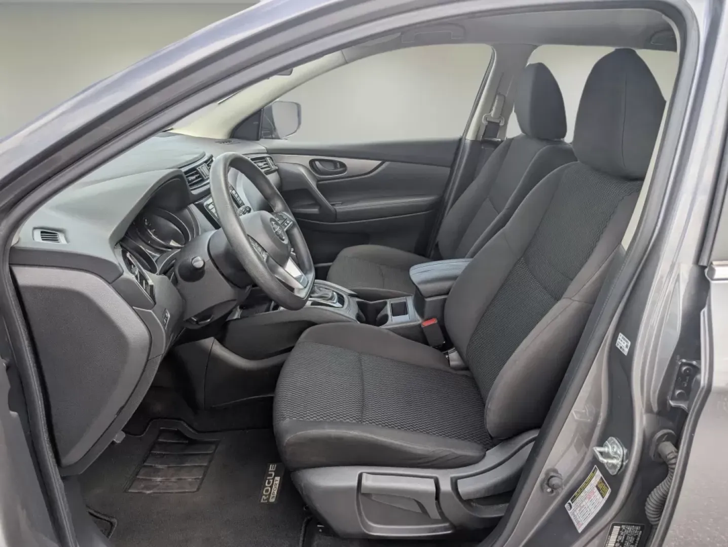 2020 /Charcoal Nissan Rogue S (JN1BJ1CV6LW) with an Other engine, located at 3959 U.S. 80 W, Phenix City, AL, 36870, (334) 297-4885, 32.469296, -85.135185 - 2020 Nissan Rogue S - Photo#9