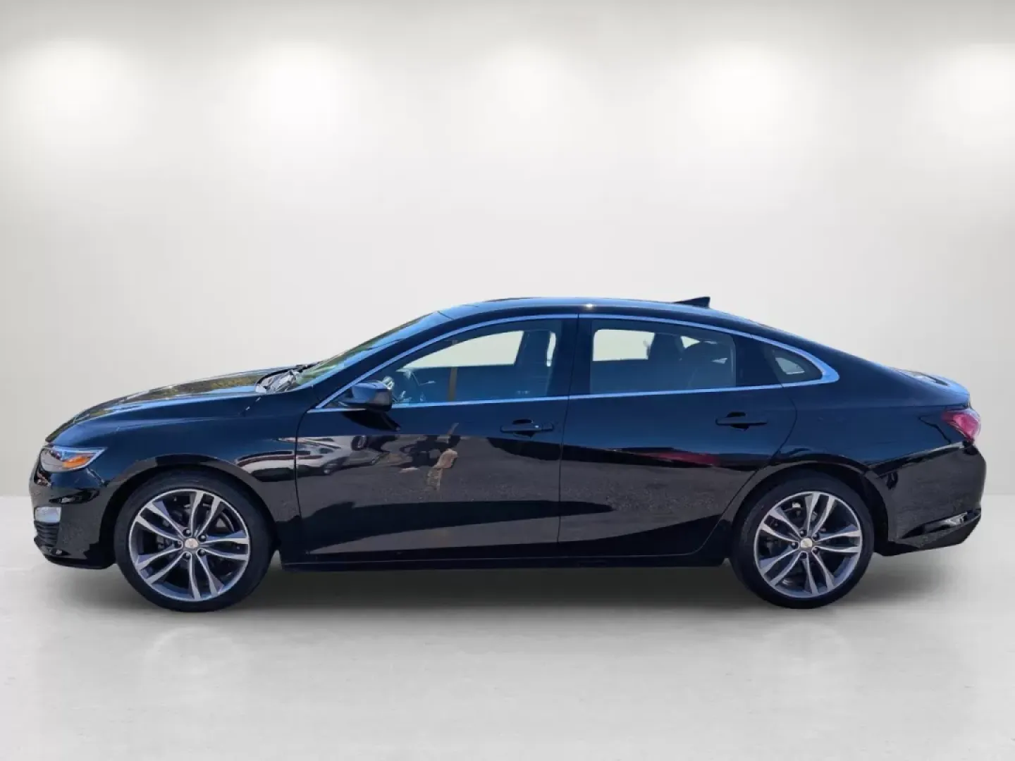 2021 /Jet Black Chevrolet Malibu LT (1G1ZD5ST7MF) with an Other engine, located at 3959 U.S. 80 W, Phenix City, AL, 36870, (334) 297-4885, 32.469296, -85.135185 - **Elevate Your Daily Drive with the 2021 Chevrolet Malibu LT - Your Perfect Commuter Companion!**<br /> <br /> Are you searching for a reliable sedan that fits seamlessly into your daily routine? Look no further than this stunning 2021 Chevrolet Malibu LT, available now at Gils Auto in Phenix City, - Photo#8