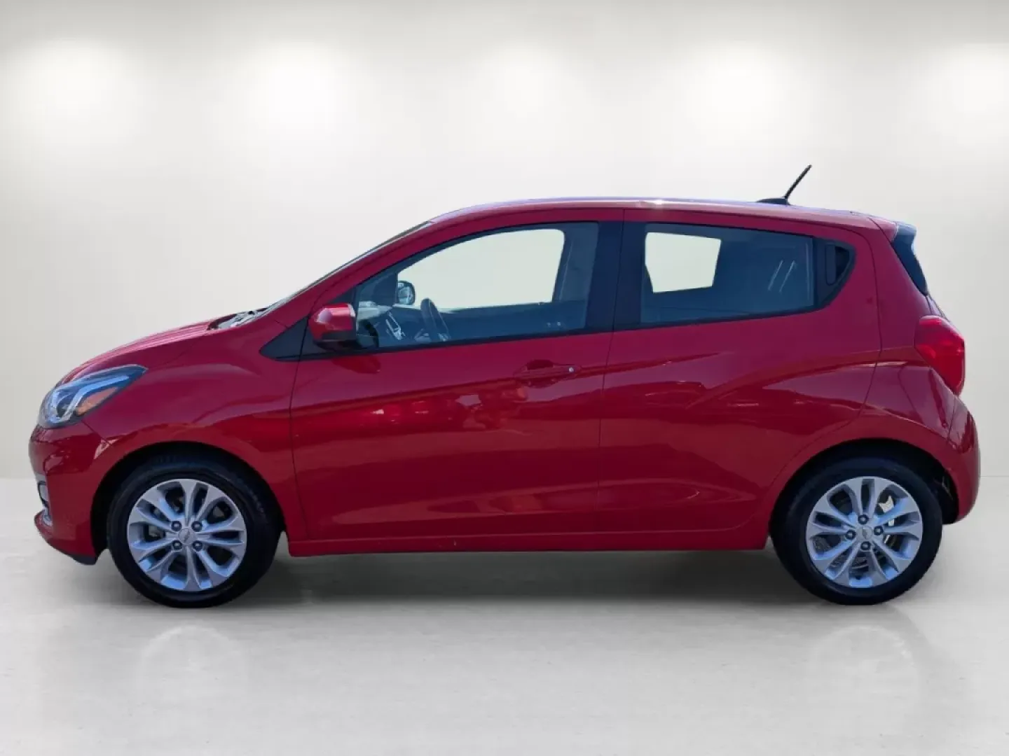 2021 /Jet Black/Dark Anderson Silver Metallic Chevrolet Spark 1LT (KL8CD6SA1MC) with an Other engine, located at 3959 U.S. 80 W, Phenix City, AL, 36870, (334) 297-4885, 32.469296, -85.135185 - Are you ready to rev up your daily commute or tackle weekend adventures without breaking the bank? Meet the 2021 Chevrolet Spark 1LT, a compact and capable hatchback that's perfect for budget-conscious buyers and growing families alike. At Gils Auto in Phenix City, AL, we specialize in helping you s - Photo#7