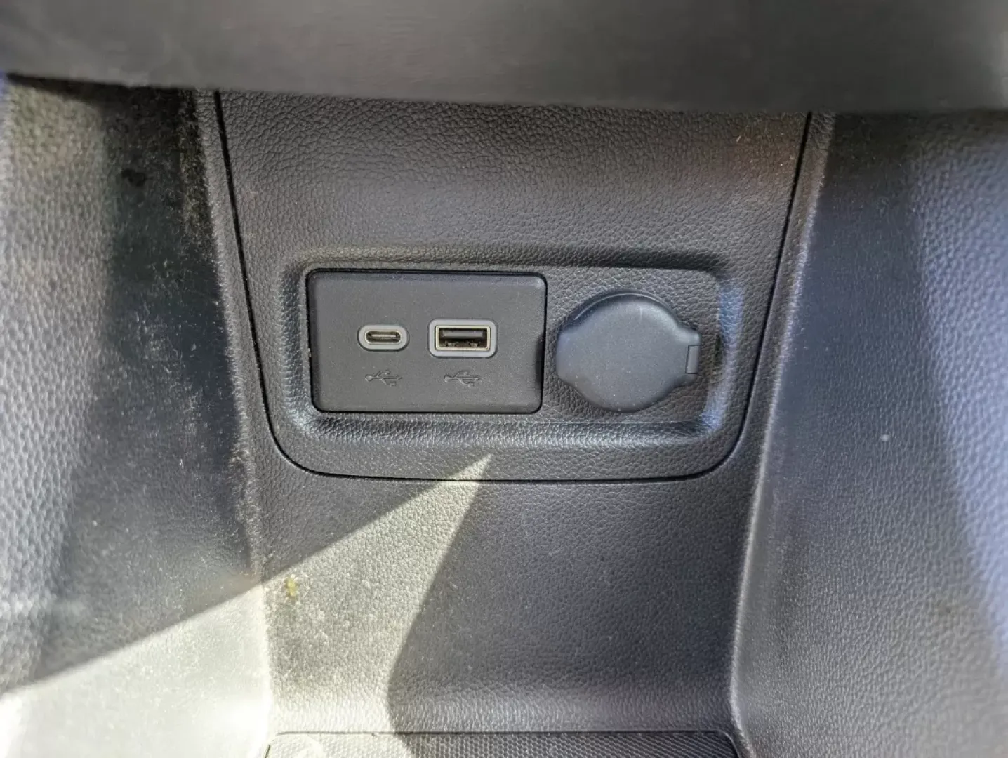 2021 /Jet Black/Dark Anderson Silver Metallic Chevrolet Spark 1LT (KL8CD6SA1MC) with an Other engine, located at 3959 U.S. 80 W, Phenix City, AL, 36870, (334) 297-4885, 32.469296, -85.135185 - Are you ready to rev up your daily commute or tackle weekend adventures without breaking the bank? Meet the 2021 Chevrolet Spark 1LT, a compact and capable hatchback that's perfect for budget-conscious buyers and growing families alike. At Gils Auto in Phenix City, AL, we specialize in helping you s - Photo#13