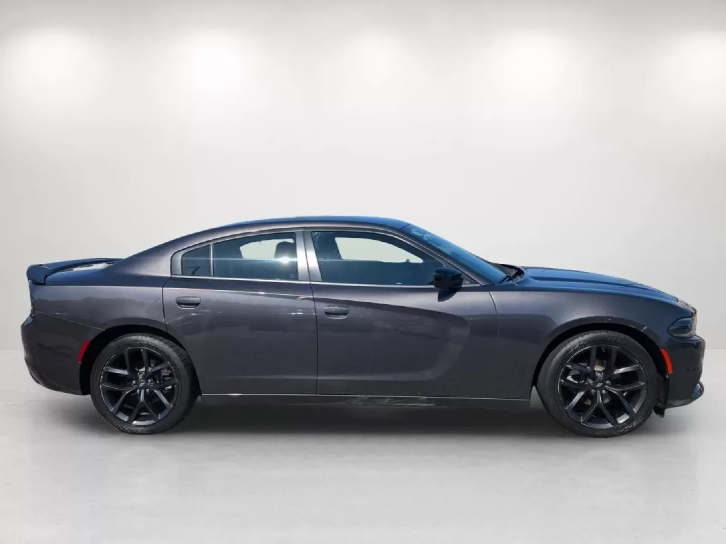 2021 /Black Dodge Charger SXT (2C3CDXBGXMH) with an Other engine, located at 5115 14th Ave., Columbus, GA, 31904, (706) 323-0345, 32.511494, -84.971046 - **Unleash the Thrill of the Open Road with This 2021 Dodge Charger SXT!**<br /> <br /> Are you ready to elevate your driving experience? Whether you're commuting to work, heading out for a weekend adventure, or just enjoying the thrill of the open road, the 2021 Dodge Charger SXT is the perfect vehi - Photo#3