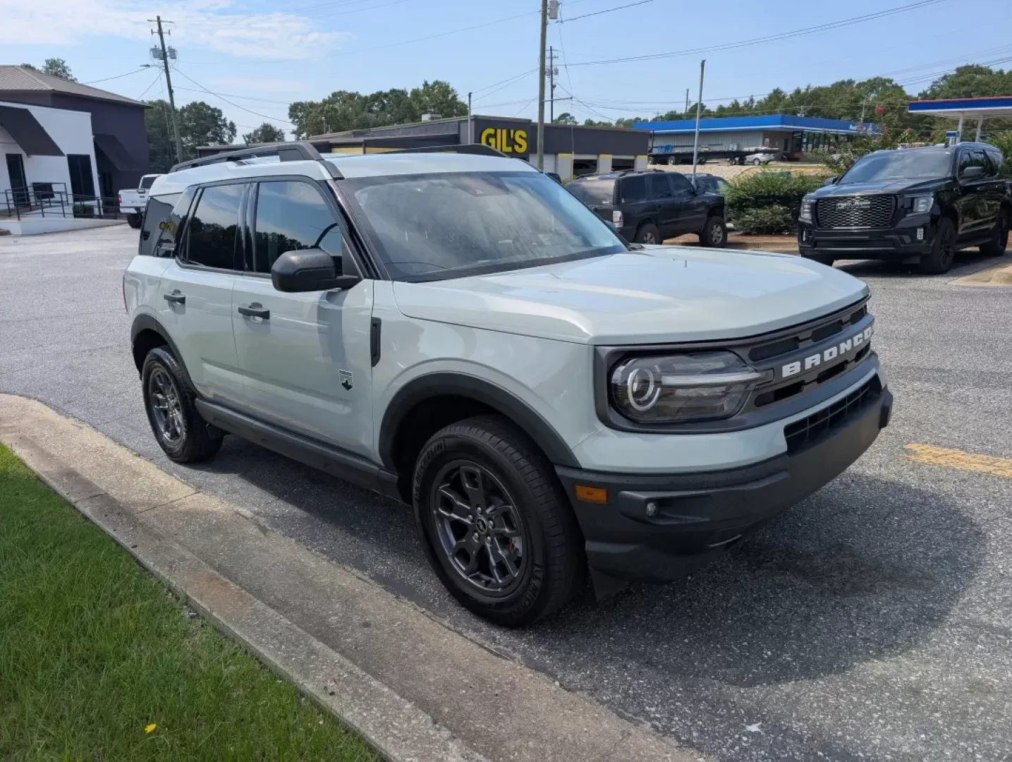 2021 Ford Bronco Sport Big Bend (3FMCR9B6XMR) with an Other engine, located at 3959 U.S. 80 W, Phenix City, AL, 36870, (334) 297-4885, 32.469296, -85.135185 - **Conquer the Road with the 2021 Ford Bronco Sport Big Bend at Gils Auto - Phenix City!** <br /> <br /> Are you ready to elevate your driving experience? Whether you're a growing family seeking adventure, a daily commuter navigating city life, or a weekend warrior craving off-road excitement, the 20 - Photo#2