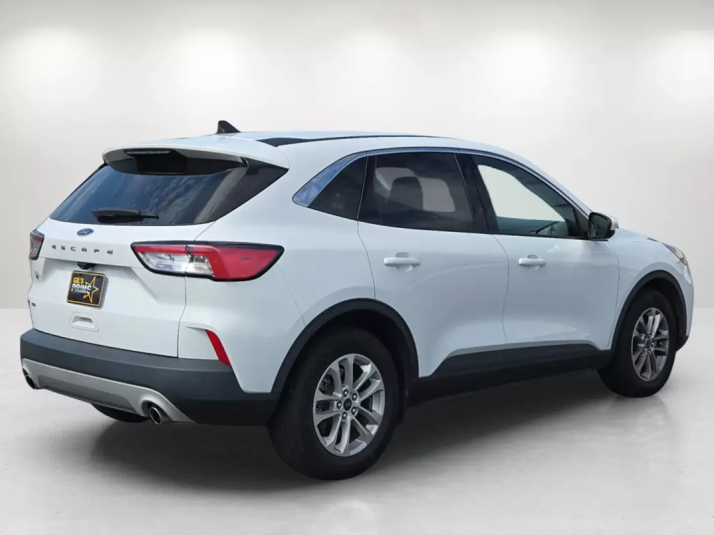 2021 Ford Escape SE (1FMCU0G62MU) with an Other engine, located at 1430 Gateway Drive, Opelika, AL, 36801, (334) 239-0944, 32.637871, -85.409790 - ### Adventure Awaits: Discover the 2021 Ford Escape SE at Gils Auto - Prattville<br /> <br /> Are you ready to elevate your daily commute or embark on an unforgettable road trip? The 2021 Ford Escape SE is your perfect companion for every journey, boasting style, versatility, and modern features tha - Photo#5