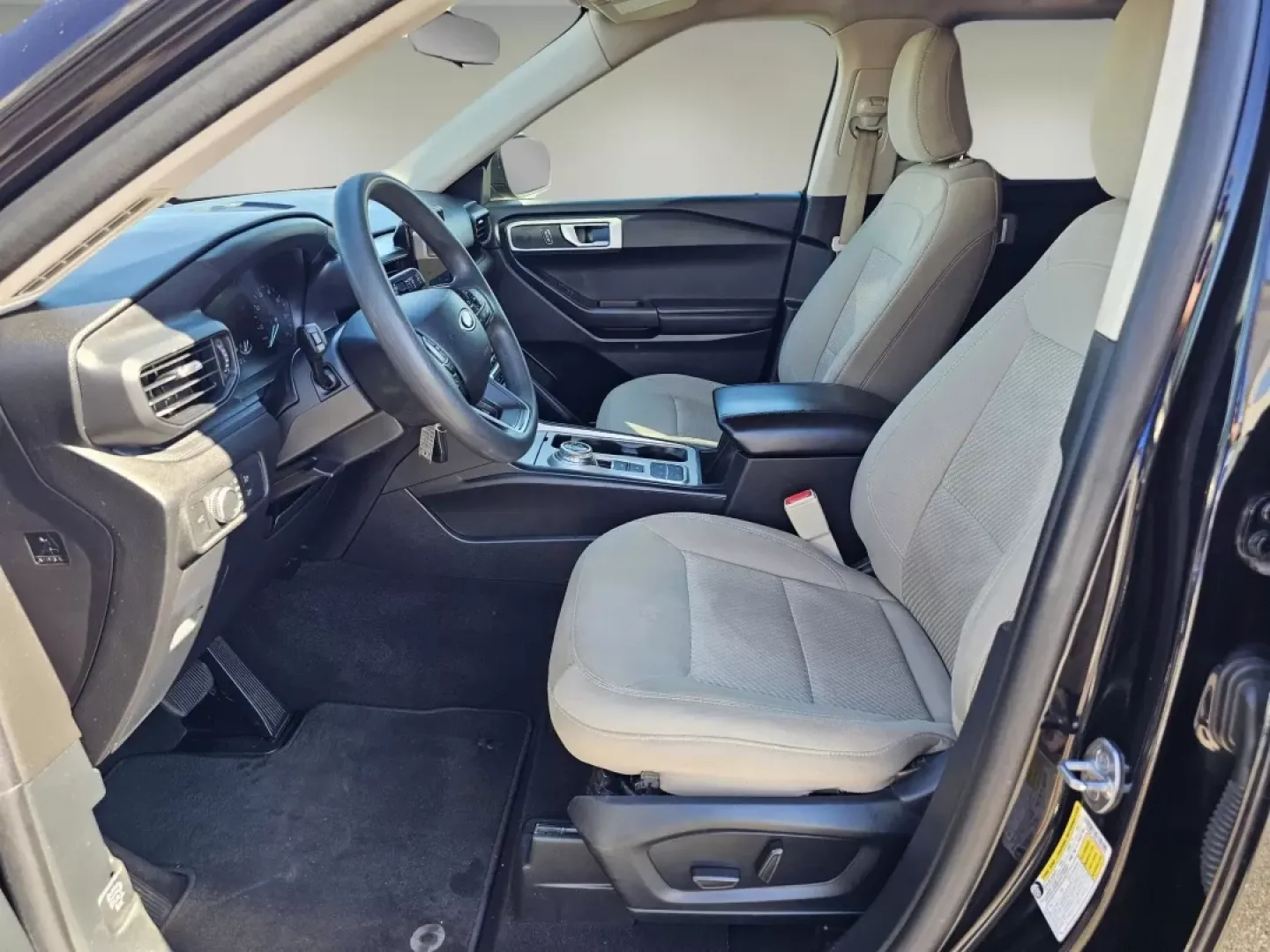 2021 Ford Explorer Base (1FMSK7BH0MG) with an Other engine, located at 7000 Northlake Connector, Columbus, GA, 31904, (706) 987-8085, 32.524975, -84.978134 - **Adventure Awaits with the 2021 Ford Explorer! Perfectly Equipped for Families and Road Trips!**<br /> <br /> Are you ready to elevate your family adventures or daily commutes? Look no further than this stunning 2021 Ford Explorer, available now at Gils Auto in Prattville, AL. This versatile SUV, w - Photo#9