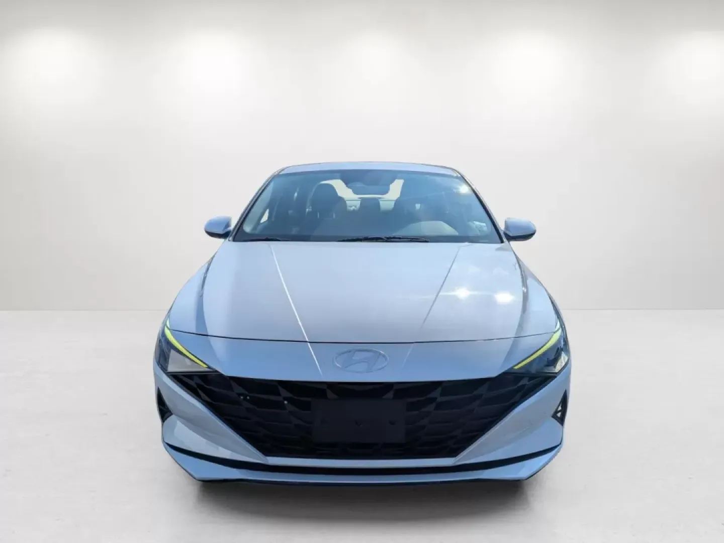 2021 /Medium Gray Hyundai Elantra SEL (5NPLM4AGXMH) with an Other engine, located at 3959 U.S. 80 W, Phenix City, AL, 36870, (334) 297-4885, 32.469296, -85.135185 - **Discover the 2021 Hyundai Elantra SEL: Your Ultimate Commuter Companion in Phenix City, AL!**<br /> <br /> Are you in the market for a reliable and stylish sedan that can effortlessly enhance your daily commute or weekend getaways? Look no further than this **2021 Hyundai Elantra SEL**, now availa - Photo#1