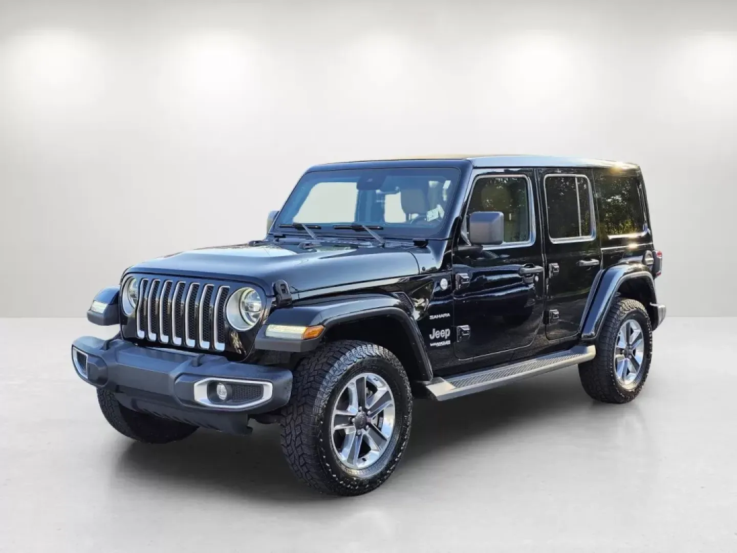 2021 /Dark Saddle/Black Jeep Wrangler Unlimited Sahara (1C4HJXENXMW) with an Other engine, located at 5115 14th Ave., Columbus, GA, 31904, (706) 323-0345, 32.511494, -84.971046 - **2021 Jeep Wrangler Unlimited Sahara: The Ultimate Adventure Companion!**<br /> <br /> Are you ready to elevate your lifestyle and embrace the thrill of the open road? The 2021 Jeep Wrangler Unlimited Sahara is here to take you on unforgettable adventures, whether you're conquering rugged terrains, - Photo#1