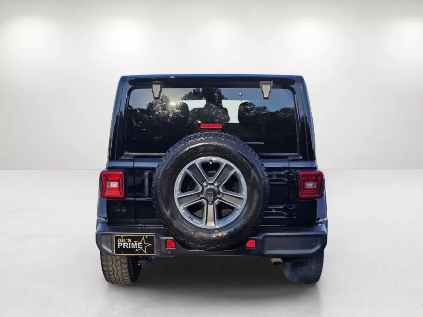 2021 /Dark Saddle/Black Jeep Wrangler Unlimited Sahara (1C4HJXENXMW) with an Other engine, located at 5115 14th Ave., Columbus, GA, 31904, (706) 323-0345, 32.511494, -84.971046 - **2021 Jeep Wrangler Unlimited Sahara: The Ultimate Adventure Companion!**<br /> <br /> Are you ready to elevate your lifestyle and embrace the thrill of the open road? The 2021 Jeep Wrangler Unlimited Sahara is here to take you on unforgettable adventures, whether you're conquering rugged terrains, - Photo#5