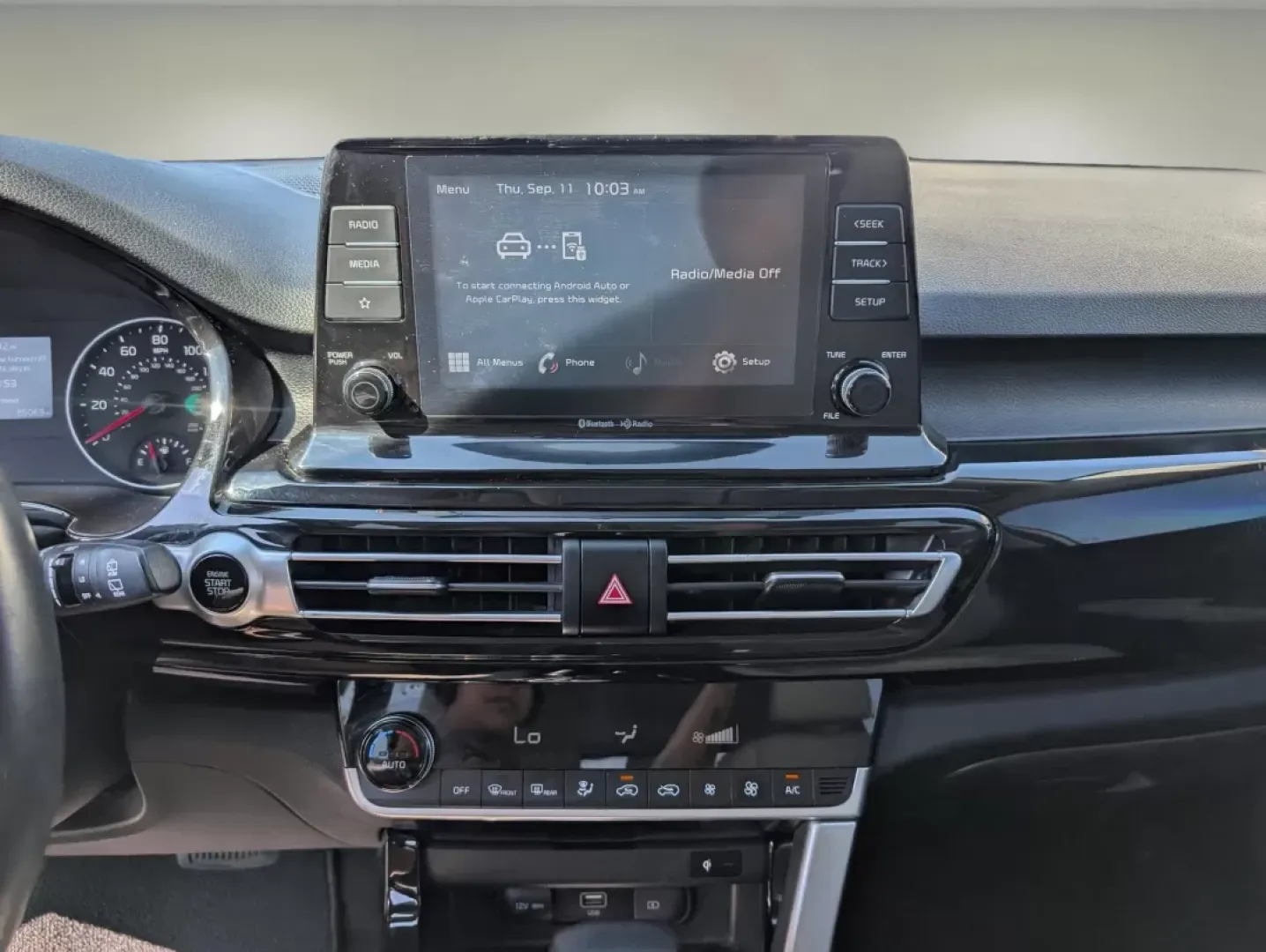 2021 /Black Kia Seltos EX (KNDERCAAXM7) with an Other engine, located at 1430 Gateway Drive, Opelika, AL, 36801, (334) 239-0944, 32.637871, -85.409790 - **Adventure Awaits with the 2021 Kia Seltos EX! Your Family-Friendly SUV Awaits!**<br /> <br /> Are you ready to elevate your driving experience? Whether you're navigating the bustling streets of Phenix City or embarking on weekend getaways, the 2021 Kia Seltos EX is the ideal SUV for those who crav - Photo#14