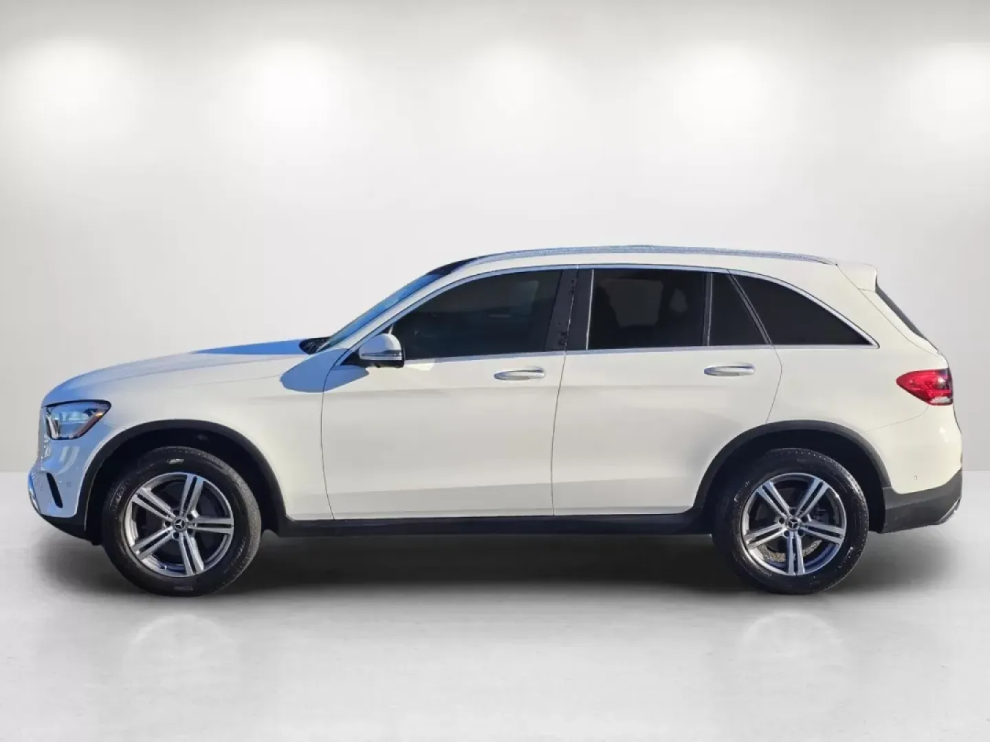 2021 Mercedes-Benz GLC GLC 300 (W1N0G8DB9MV) with an Other engine, located at 521 Old Farm Lane Rd, Prattville, AL, 36066, (334) 325-1505, 32.482460, -86.416367 - ### Adventure Awaits with the 2021 Mercedes-Benz GLC 300 at Gils Auto!<br /> <br /> Are you ready to elevate your driving experience? Whether you're navigating the bustling streets of Phenix City, AL, commuting to work, or taking weekend road trips with family and friends, the 2021 Mercedes-Benz GLC - Photo#6
