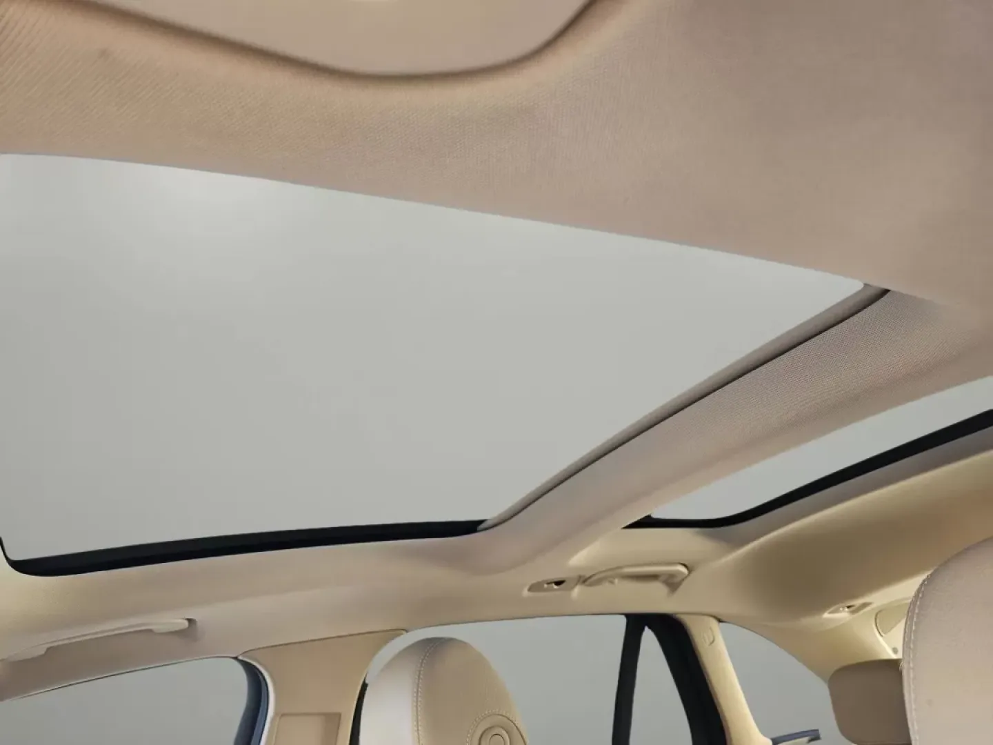 2021 Mercedes-Benz GLC GLC 300 (W1N0G8DB9MV) with an Other engine, located at 521 Old Farm Lane Rd, Prattville, AL, 36066, (334) 325-1505, 32.482460, -86.416367 - ### Adventure Awaits with the 2021 Mercedes-Benz GLC 300 at Gils Auto!<br /> <br /> Are you ready to elevate your driving experience? Whether you're navigating the bustling streets of Phenix City, AL, commuting to work, or taking weekend road trips with family and friends, the 2021 Mercedes-Benz GLC - Photo#9