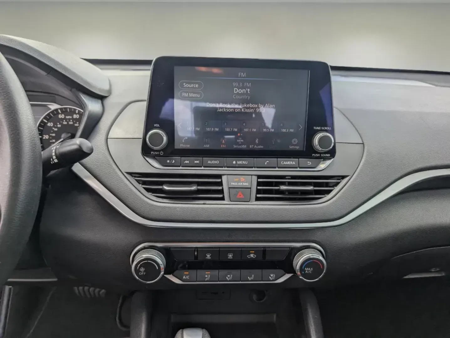 2021 /Charcoal Nissan Altima 2.5 SV (1N4BL4DV5MN) with an Regular Unleaded I-4 2.5 L/152 engine, 1-Speed CVT w/OD transmission, located at 3959 U.S. 80 W, Phenix City, AL, 36870, (334) 297-4885, 32.469296, -85.135185 - **Find Your Perfect Ride with Gils Auto 2021 Nissan Altima 2.5 SV** <br /> <br /> Are you in search of a reliable sedan that effortlessly balances comfort, style, and advanced technology? Look no further than the stunning 2021 Nissan Altima 2.5 SV, available now at Gils Auto in Phenix City, AL. Th - Photo#15