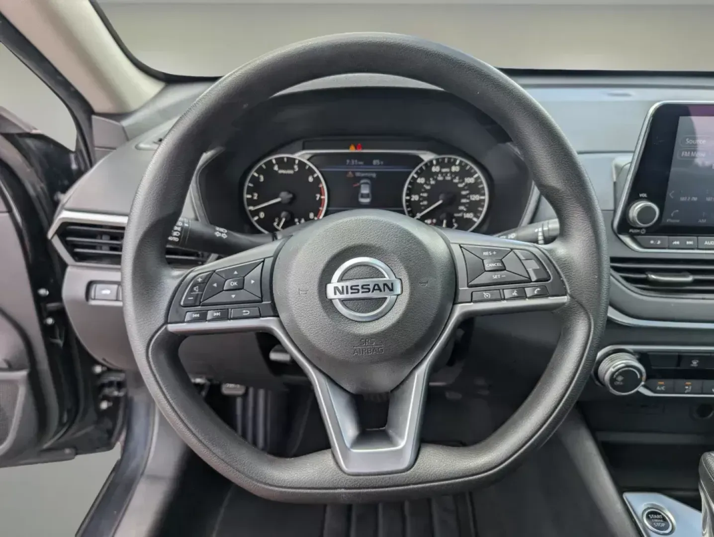 2021 /Charcoal Nissan Altima 2.5 SV (1N4BL4DV5MN) with an Regular Unleaded I-4 2.5 L/152 engine, 1-Speed CVT w/OD transmission, located at 3959 U.S. 80 W, Phenix City, AL, 36870, (334) 297-4885, 32.469296, -85.135185 - **Find Your Perfect Ride with Gils Auto 2021 Nissan Altima 2.5 SV** <br /> <br /> Are you in search of a reliable sedan that effortlessly balances comfort, style, and advanced technology? Look no further than the stunning 2021 Nissan Altima 2.5 SV, available now at Gils Auto in Phenix City, AL. Th - Photo#16