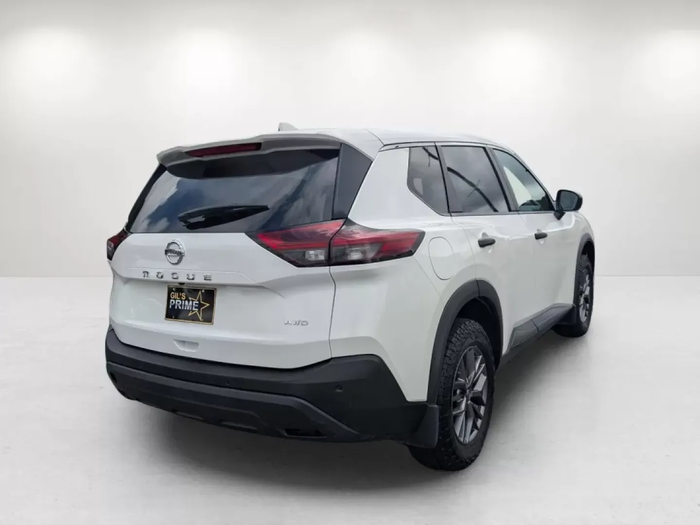 2021 /Charcoal Nissan Rogue S (5N1AT3AB5MC) with an Other engine, located at 7000 Northlake Connector, Columbus, GA, 31904, (706) 987-8085, 32.524975, -84.978134 - Experience the freedom of adventure with the 2021 Nissan Rogue S, available now at Gils Auto in Phenix City, AL. This versatile all-wheel-drive SUV is perfect for families on the go or anyone looking to explore the beautiful surroundings of Phenix City. Whether you're making memories on weekend geta - Photo#5
