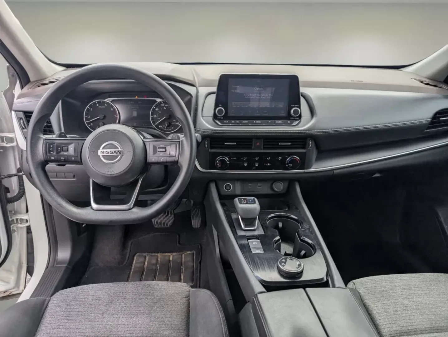 2021 /Charcoal Nissan Rogue S (5N1AT3AB5MC) with an Other engine, located at 7000 Northlake Connector, Columbus, GA, 31904, (706) 987-8085, 32.524975, -84.978134 - Experience the freedom of adventure with the 2021 Nissan Rogue S, available now at Gils Auto in Phenix City, AL. This versatile all-wheel-drive SUV is perfect for families on the go or anyone looking to explore the beautiful surroundings of Phenix City. Whether you're making memories on weekend geta - Photo#12